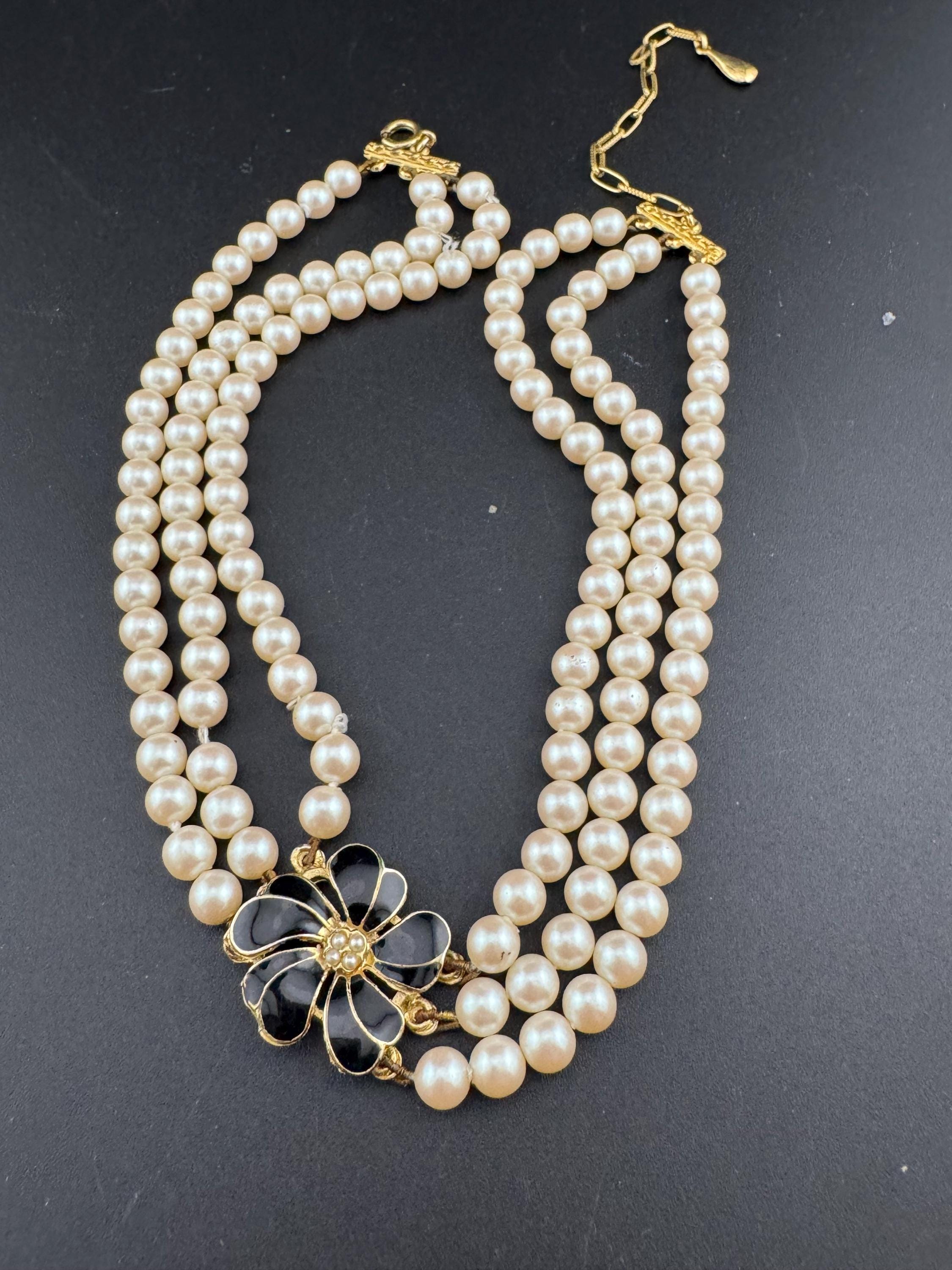 Vintage 3 row wide faux pearl choker necklace with black enamel floral detailing