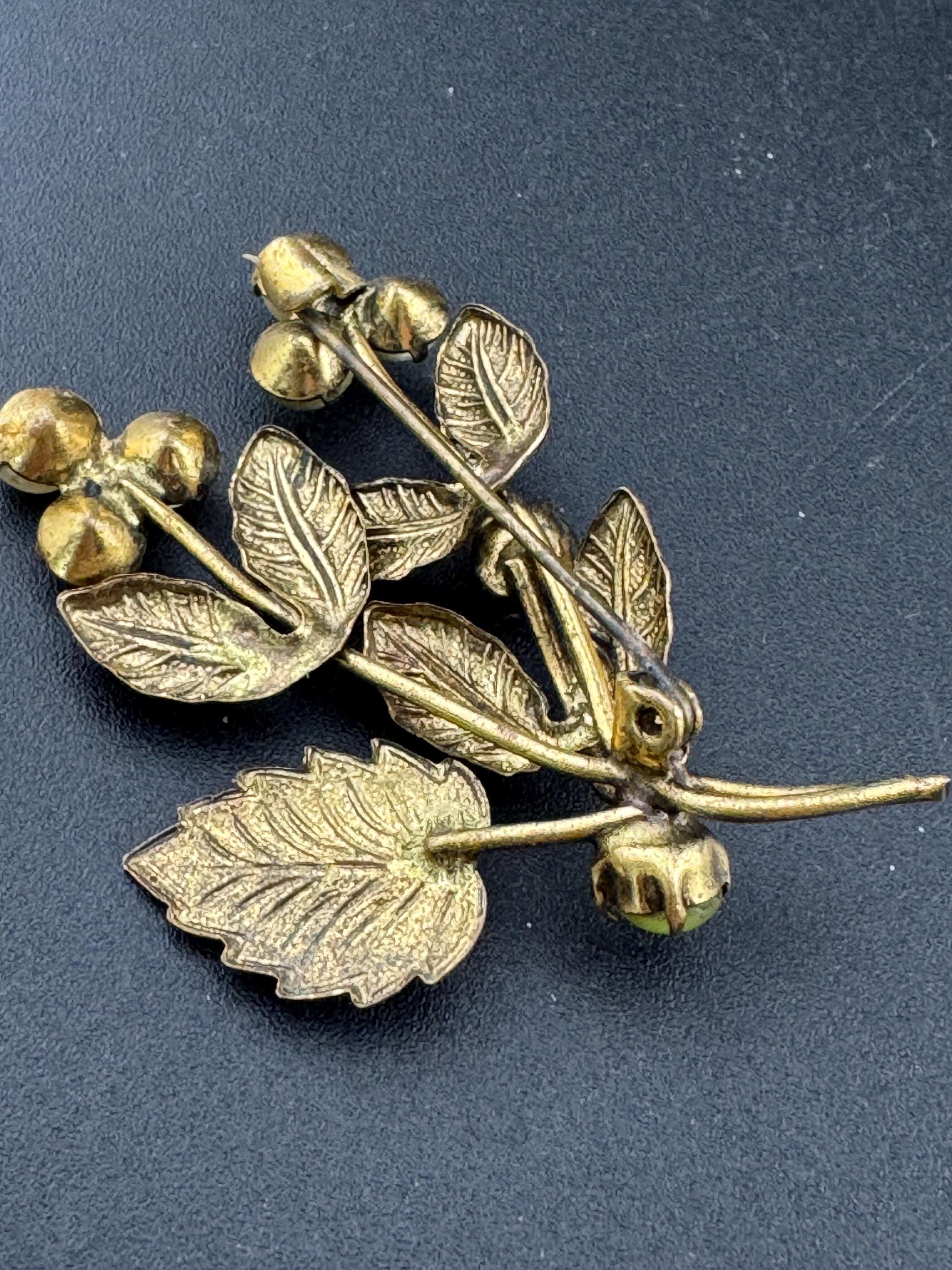 Art Deco Brass Leaf Brooch: Czech Faux Pearl Cabochons