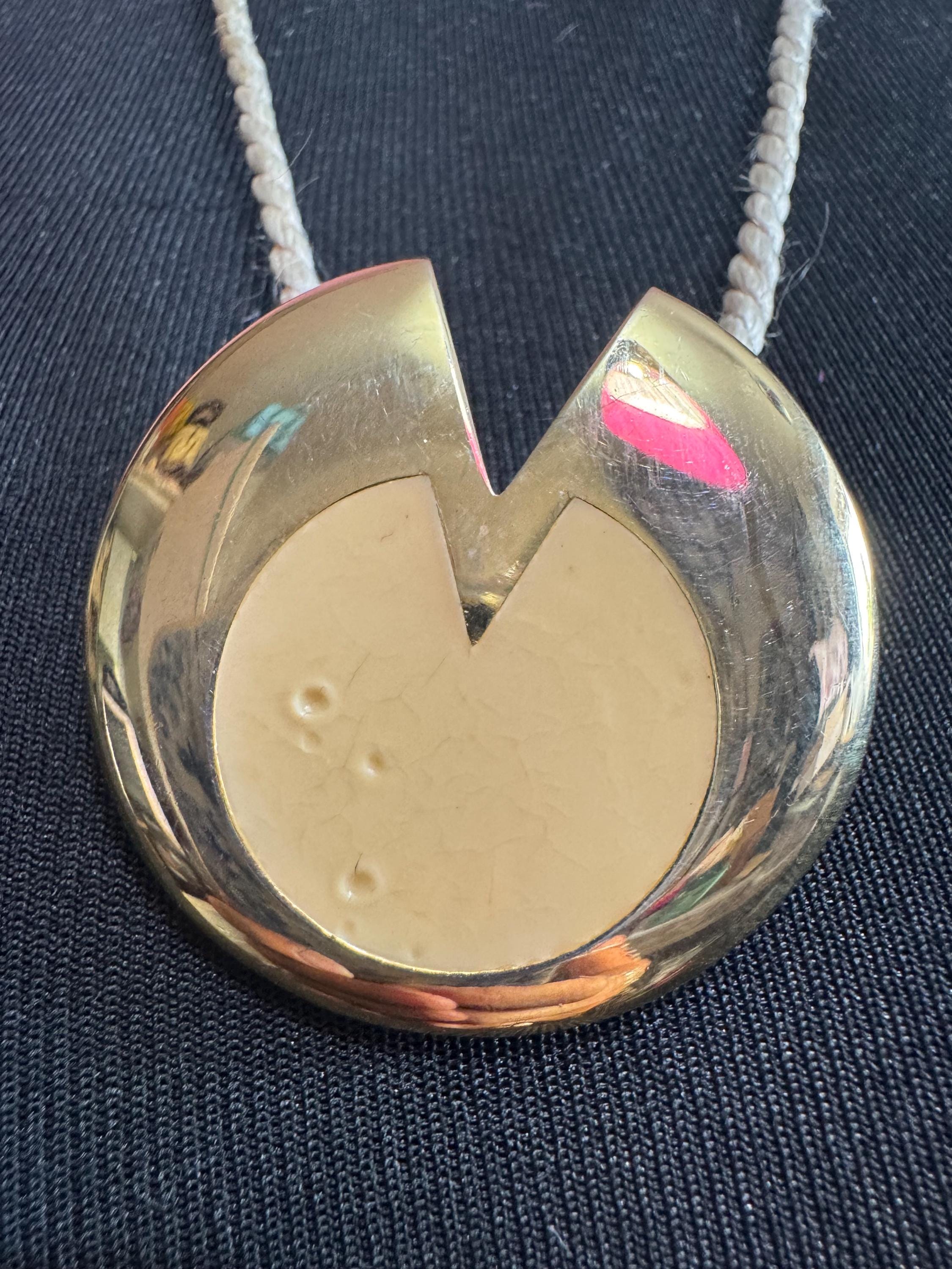 Signed Madame Rochas Paris designer cream Enamel rope pendant Gold plated necklace