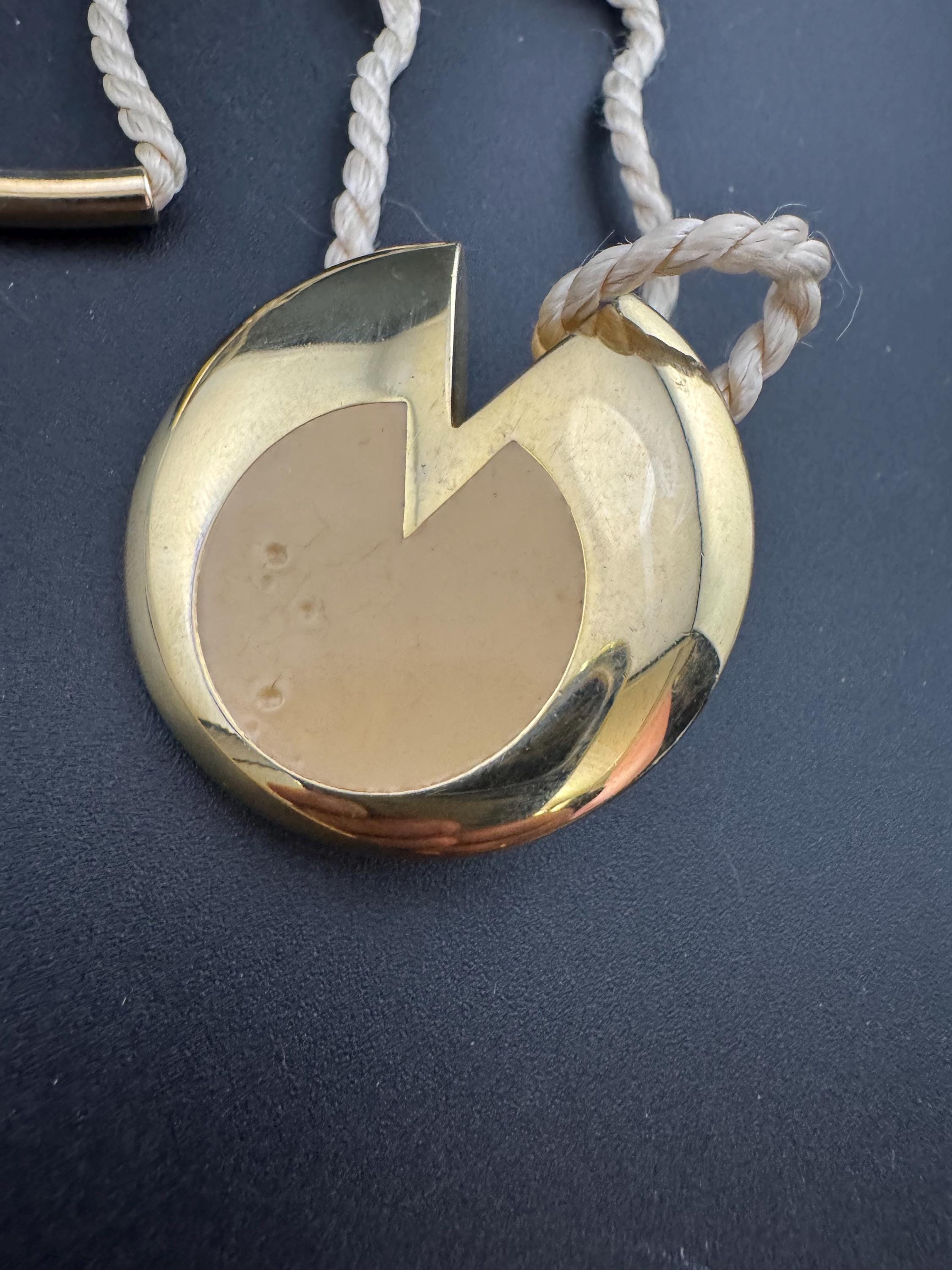 Signed Madame Rochas Paris designer cream Enamel rope pendant Gold plated necklace