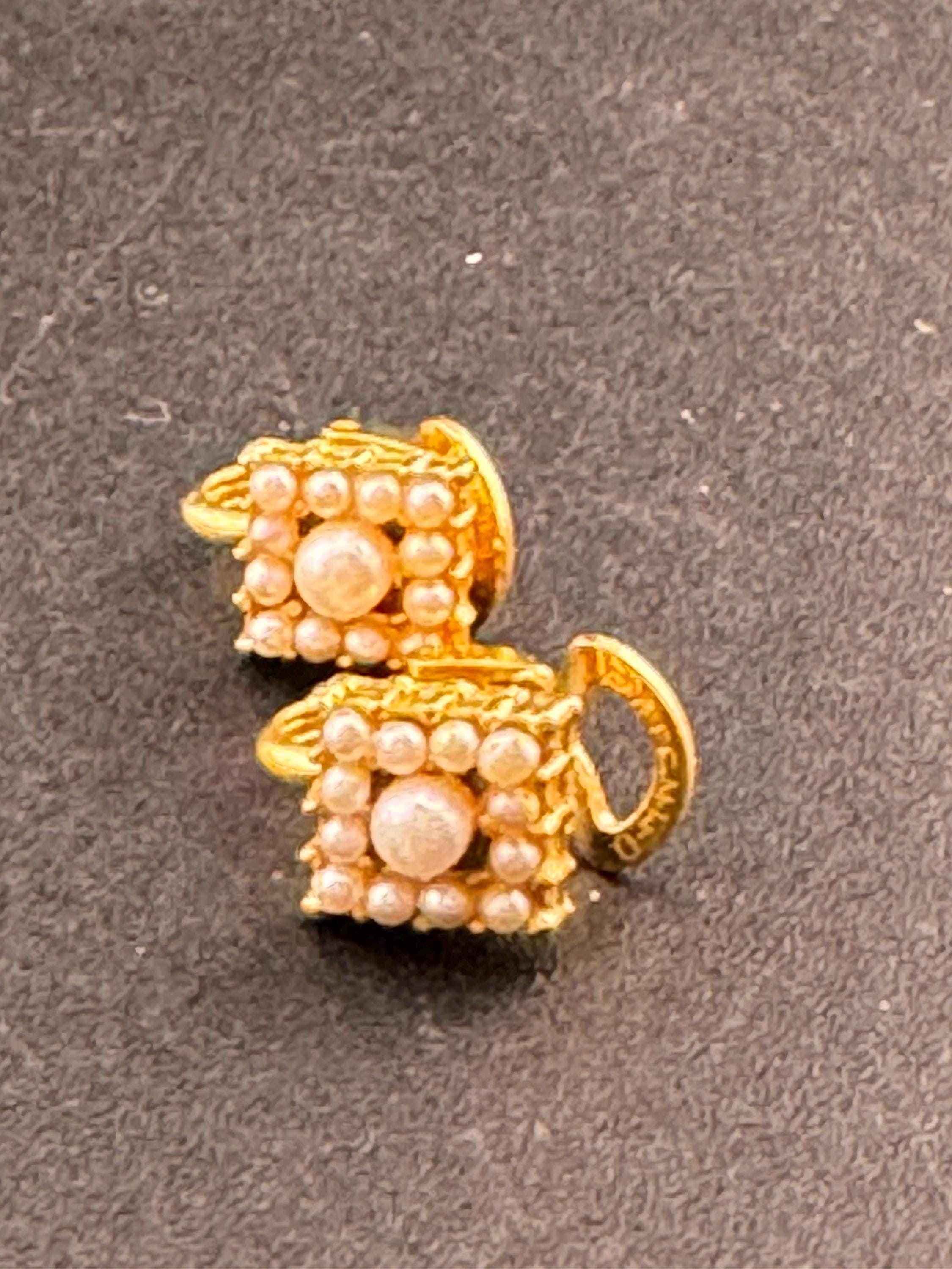 Vintage gold tone dainty 8mm small square clip on earrings faux cream pearl 1980s