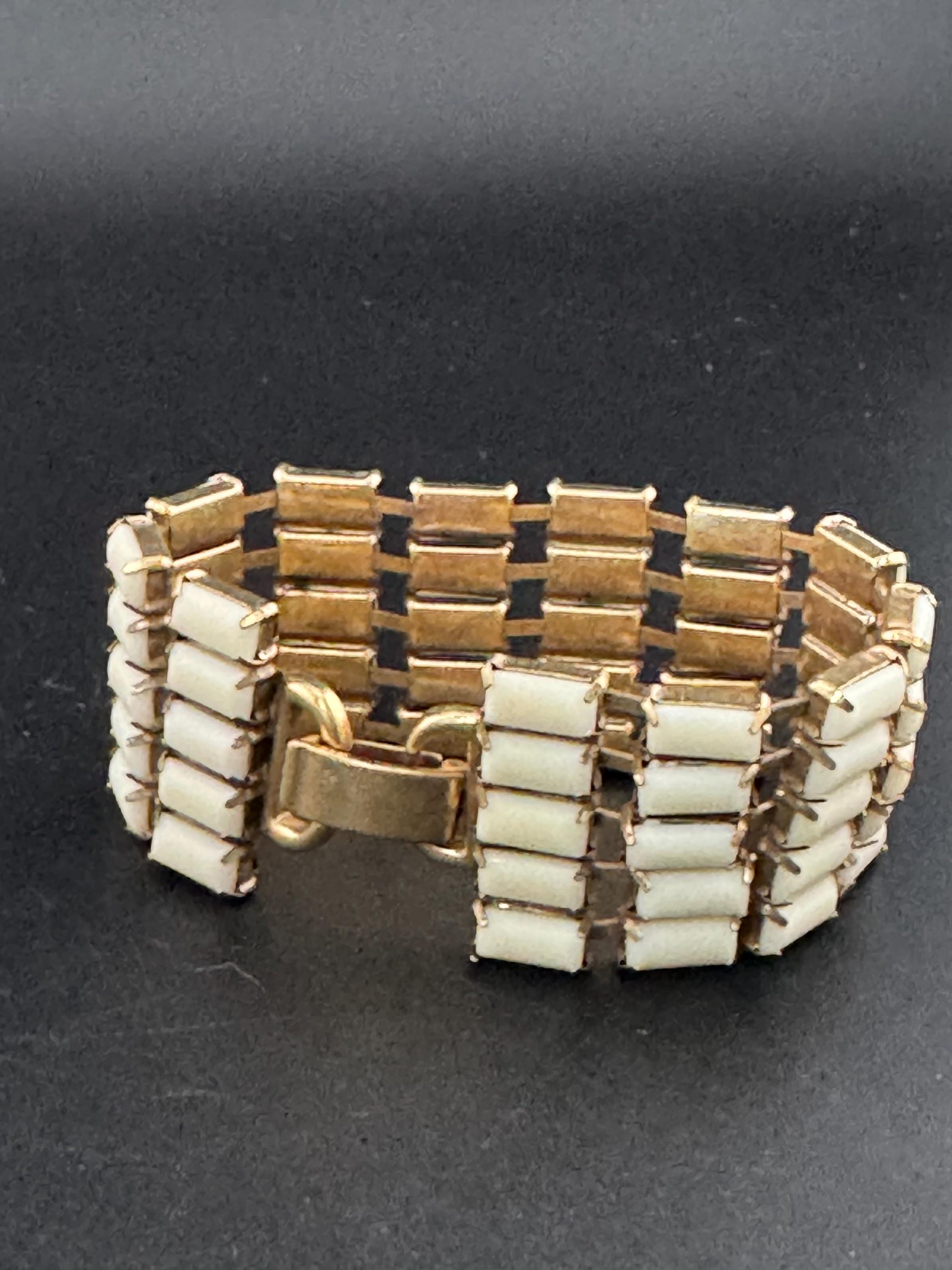Vintage ANN TAYLOR neutral cream cabochon set wide gold tone panel link bracelet