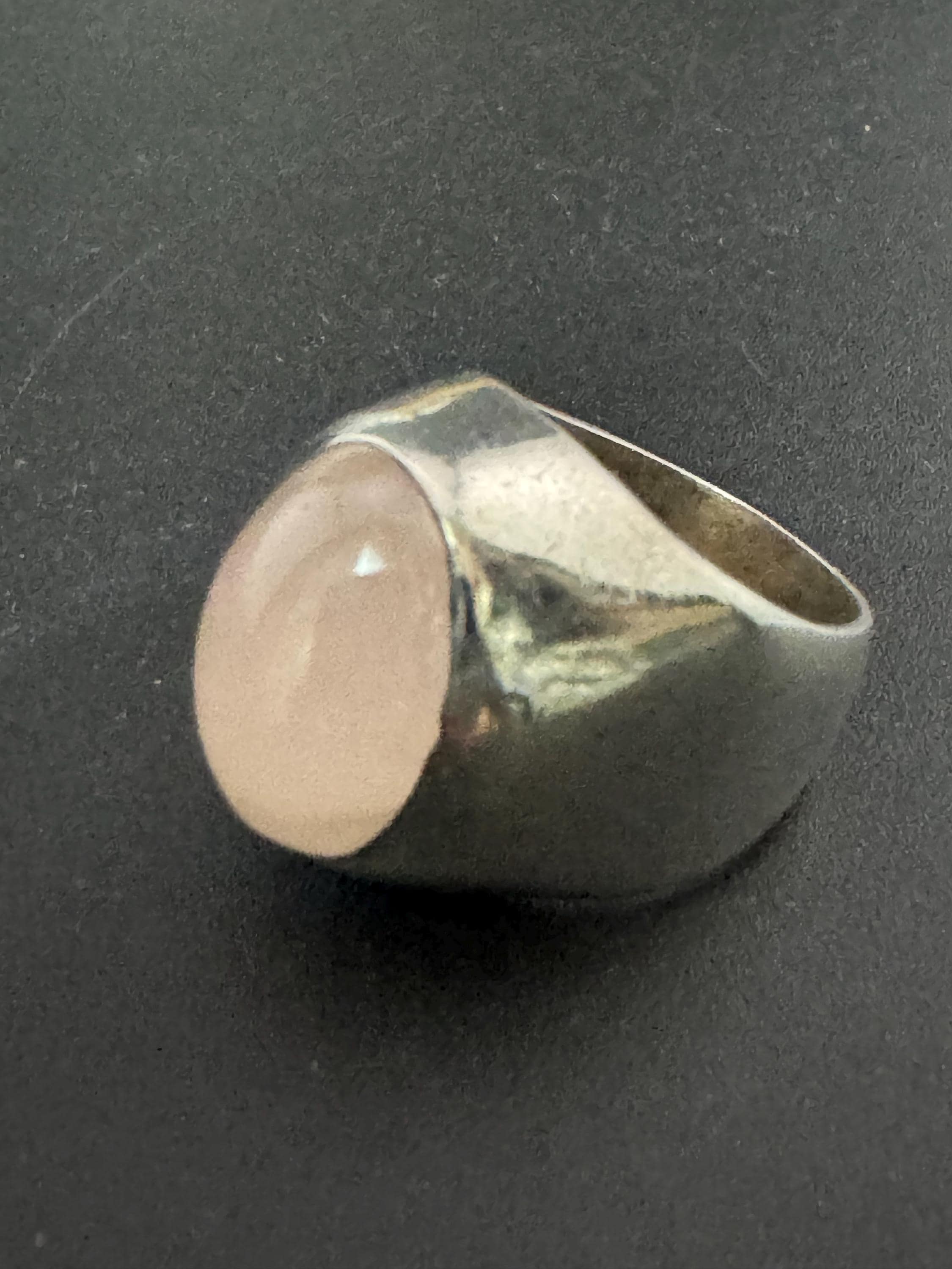 Rose Quartz Cocktail Ring: Chunky Oval, Sterling Silver, UK Size N