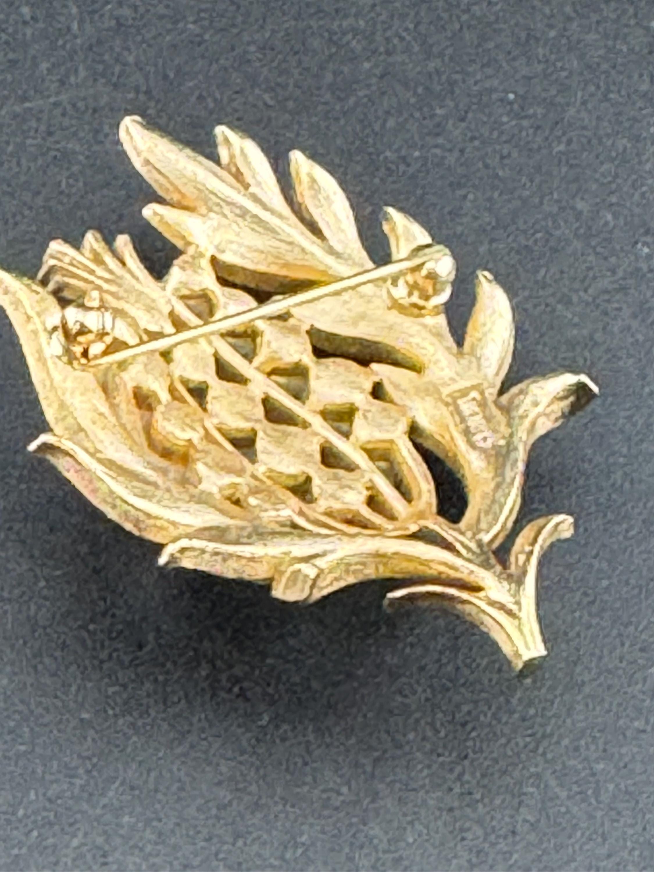 Vintage signed TRIFARI 5.5cm stylised faux pearl floral thistle brooch gold tone