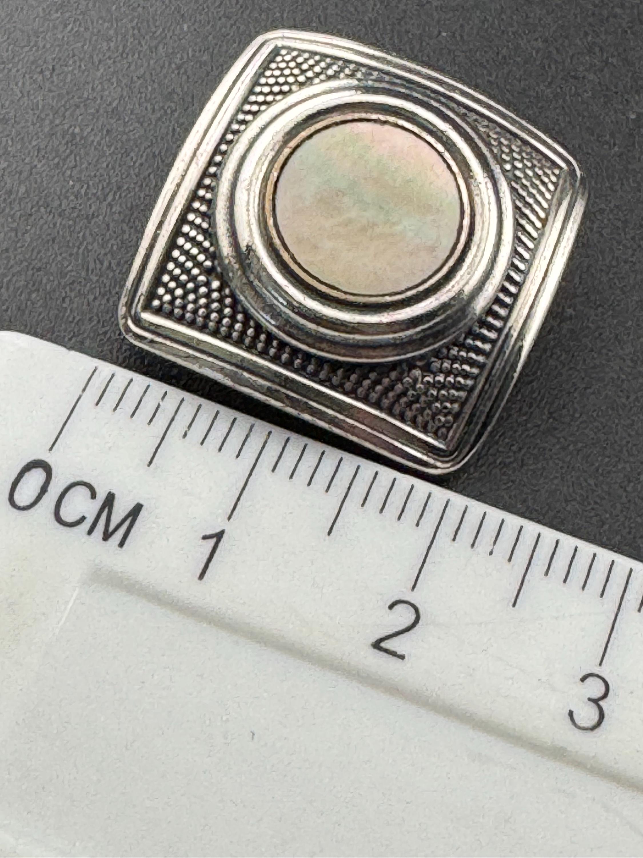 Vintage signed Ermani bulatti art nouveau style silver tone  square mother of pearl clip on earrings, studs