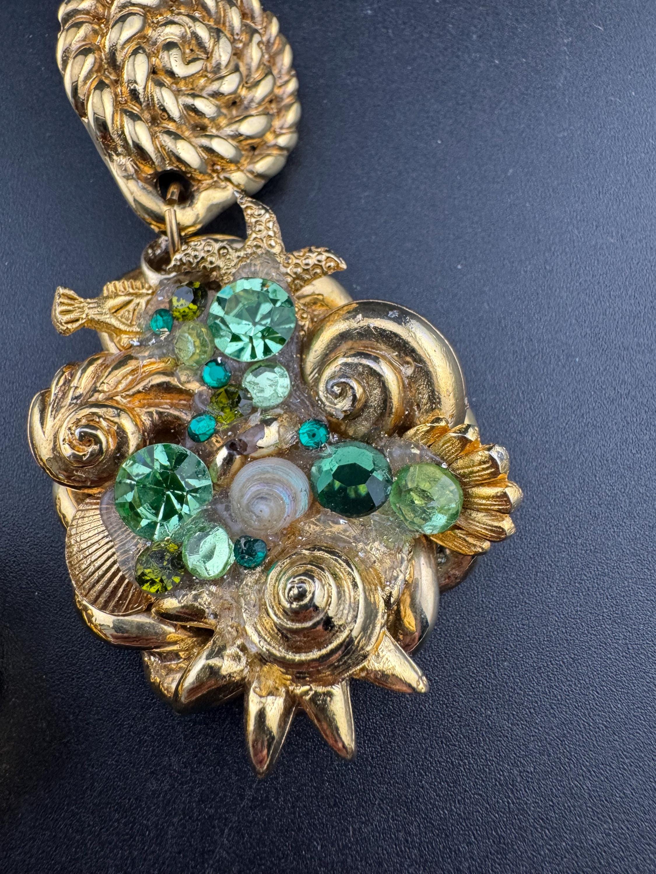 Huge 7cm Jacky De G designer gold tone oversized nautical shell and starfish drop clip on earrings with faux pearls and green rhinestones