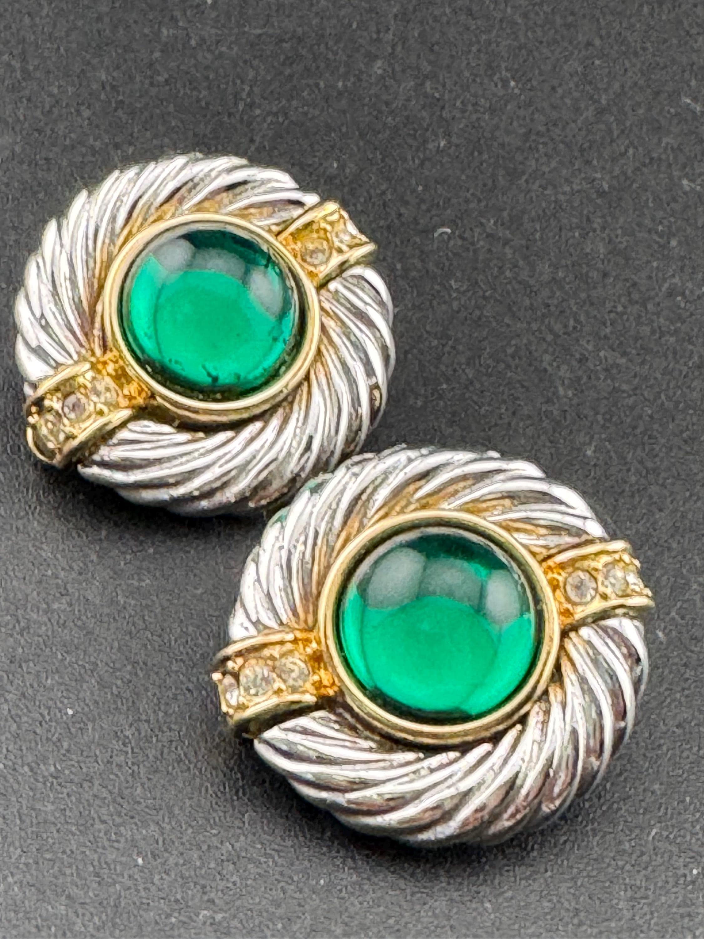 Signed wiengeroff Vintage Retro silver & Gold Tone Stud Clip On Earrings Emerald Green Diamante cabochon