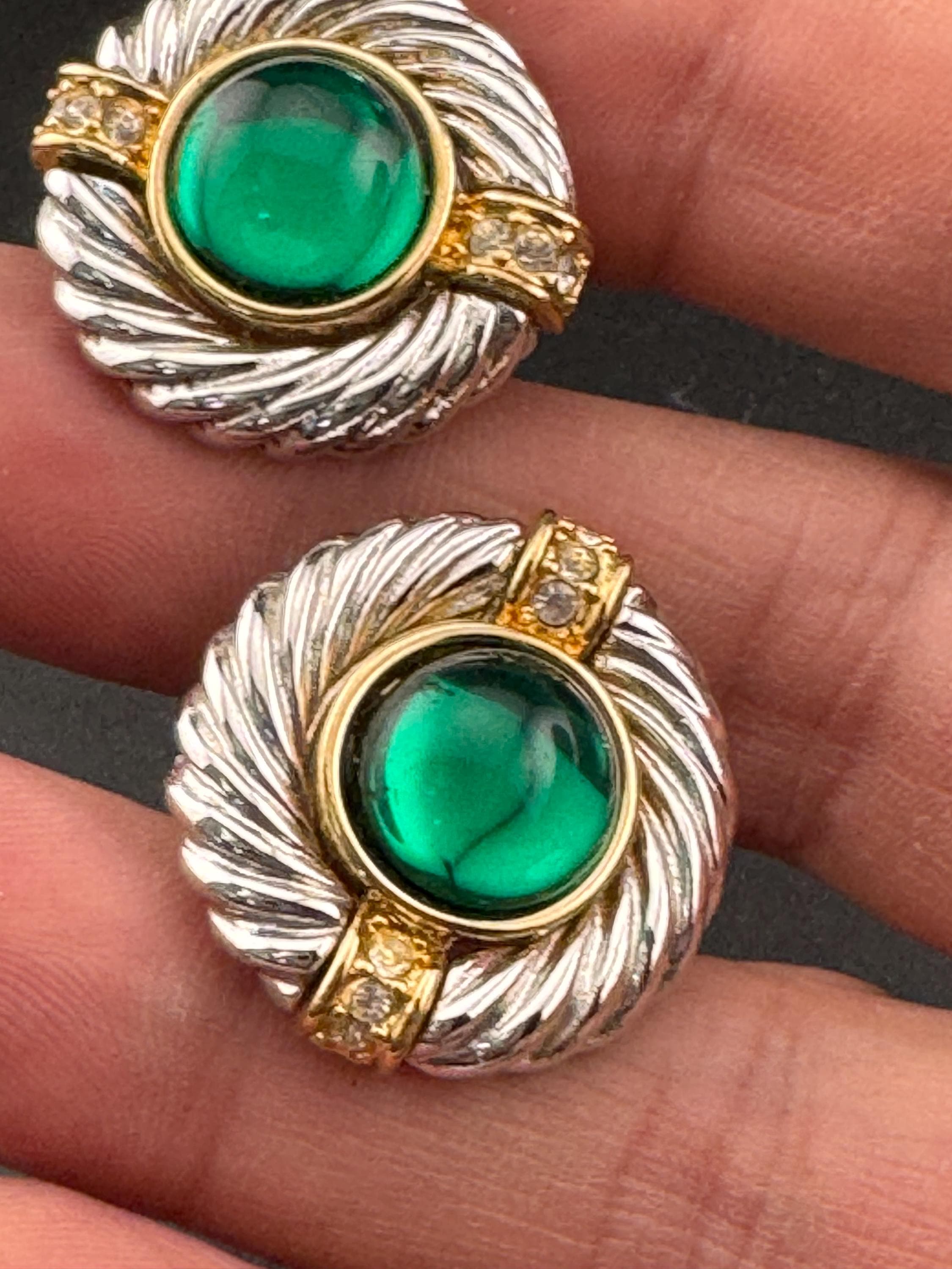 Signed wiengeroff Vintage Retro silver & Gold Tone Stud Clip On Earrings Emerald Green Diamante cabochon