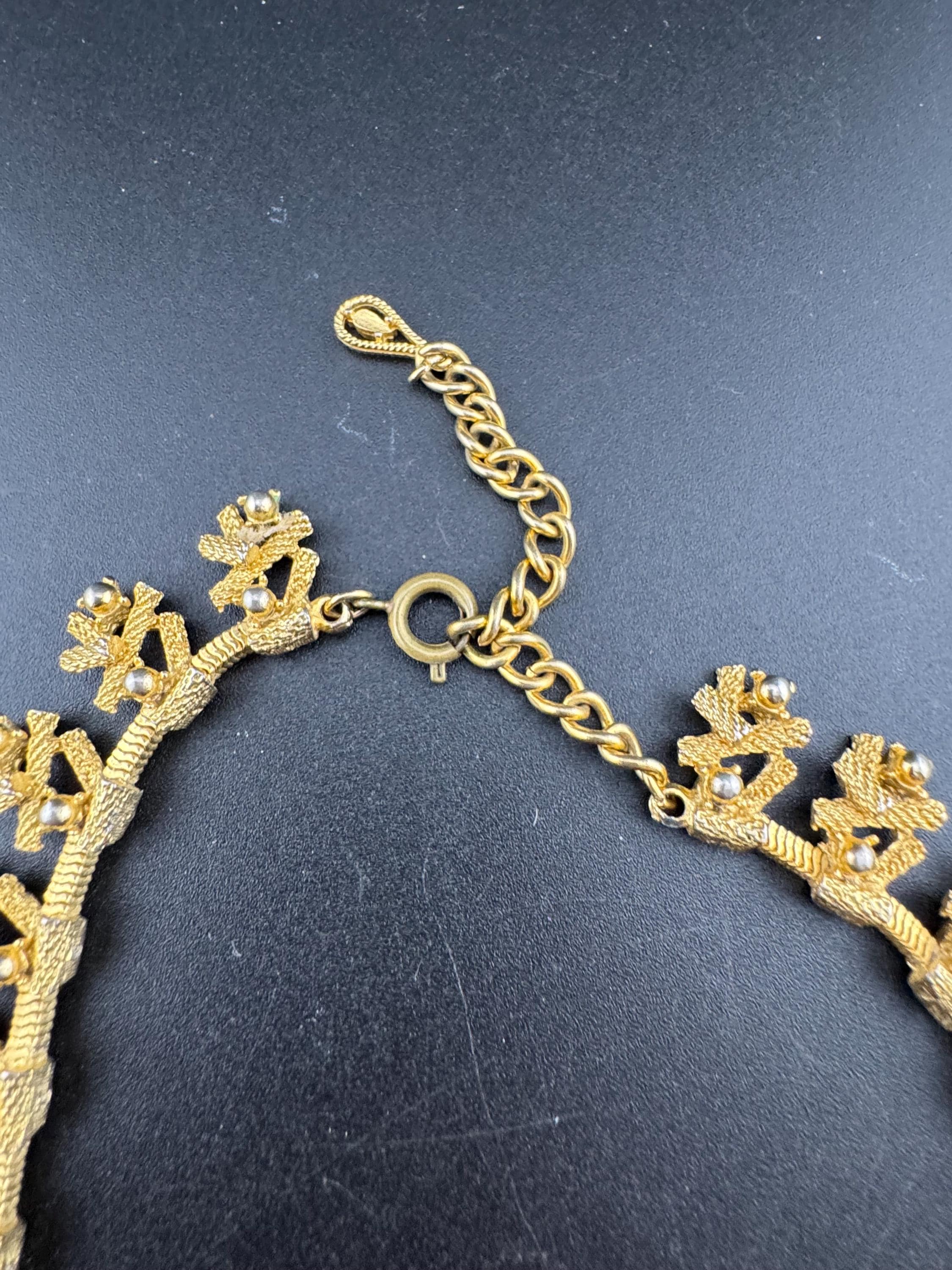 Vintage gold tone brutalist modernist textured choker necklace