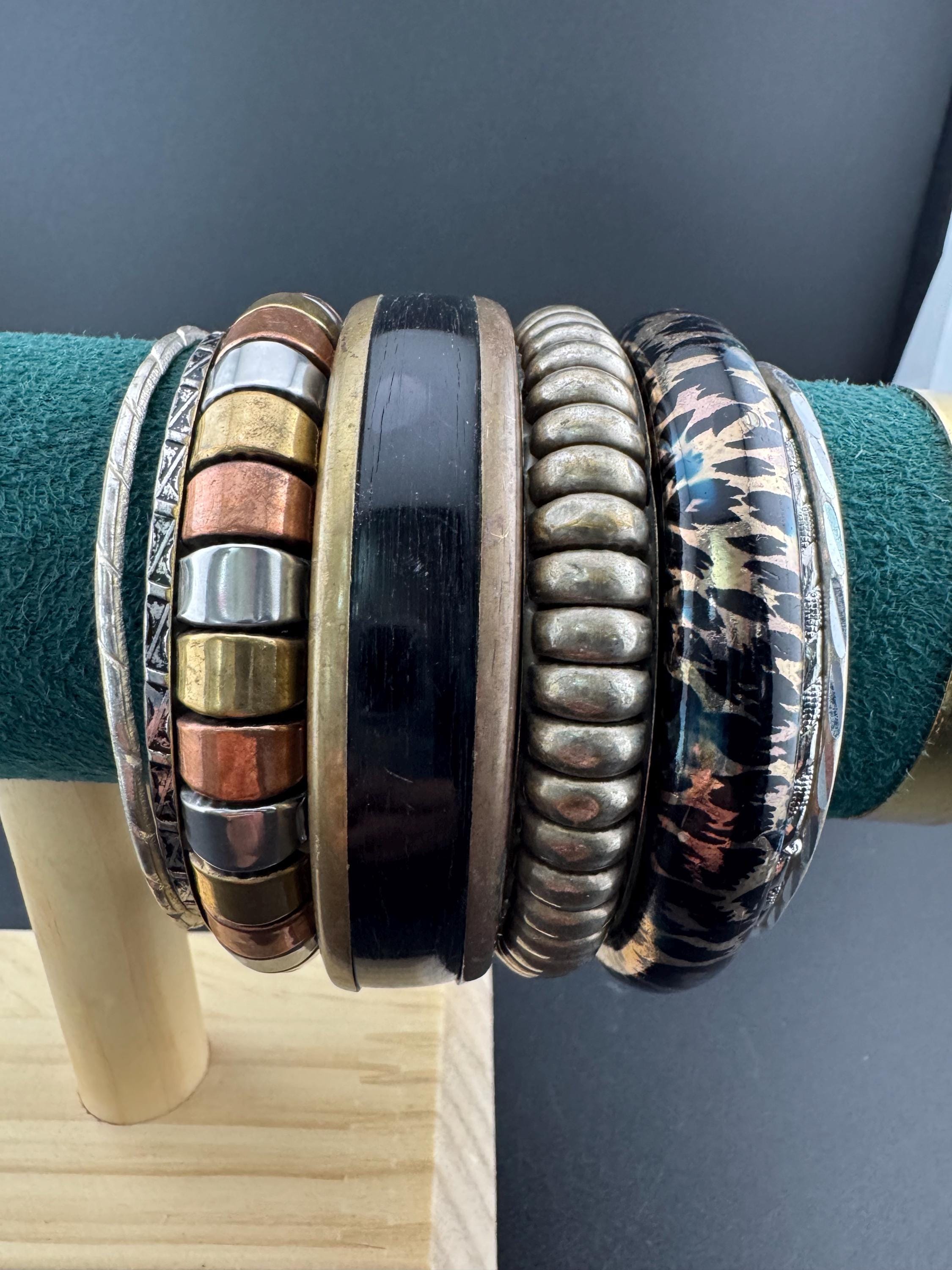 Silver gold and black tones vintage job lot of stacking bangles Bangle stack eastern brass metal hippy boho festival bracelets