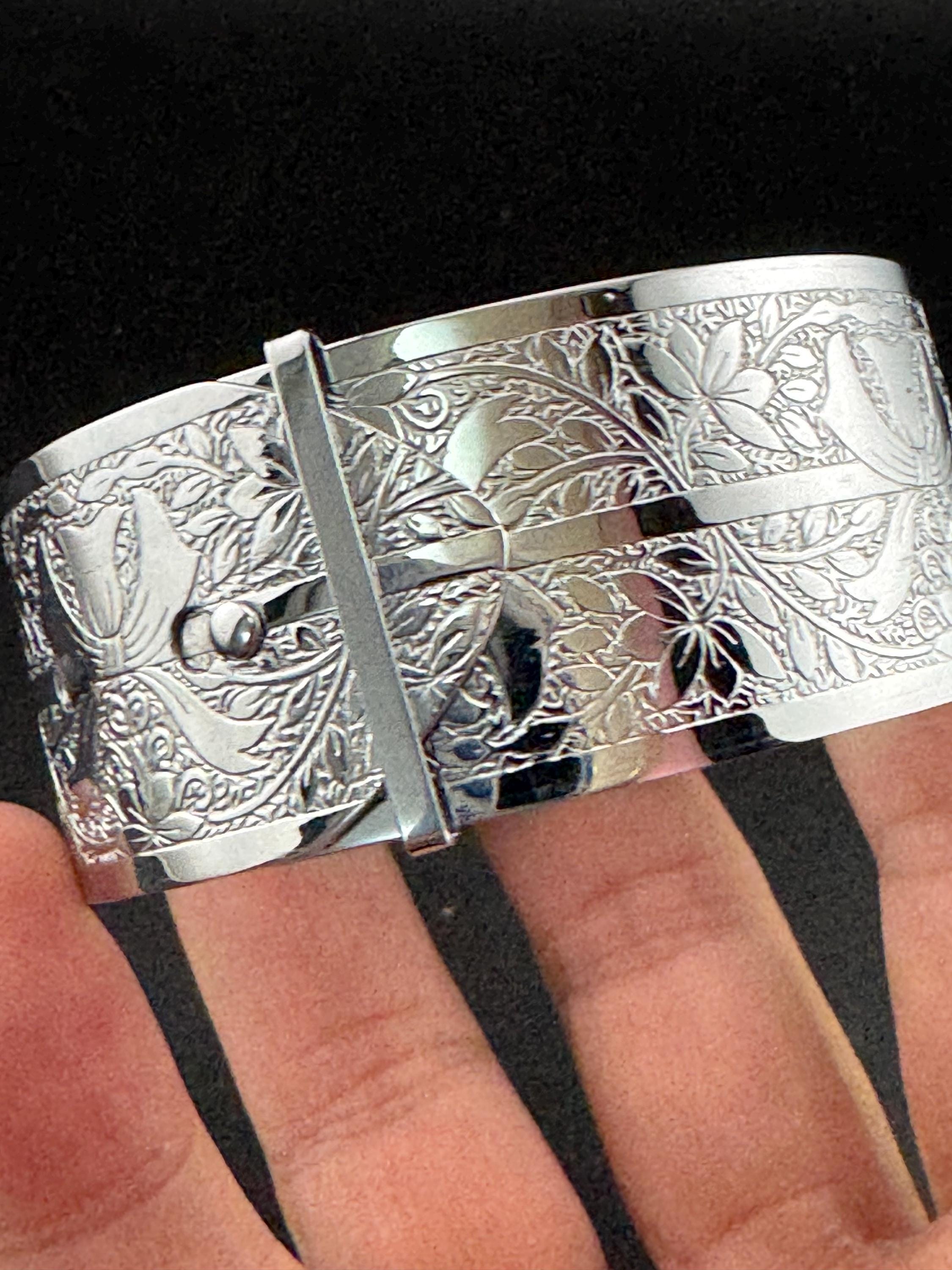 Art Deco belt Buckle Bangle, vintage chrome bracelet engraved with etched floral design 1940s 1950s