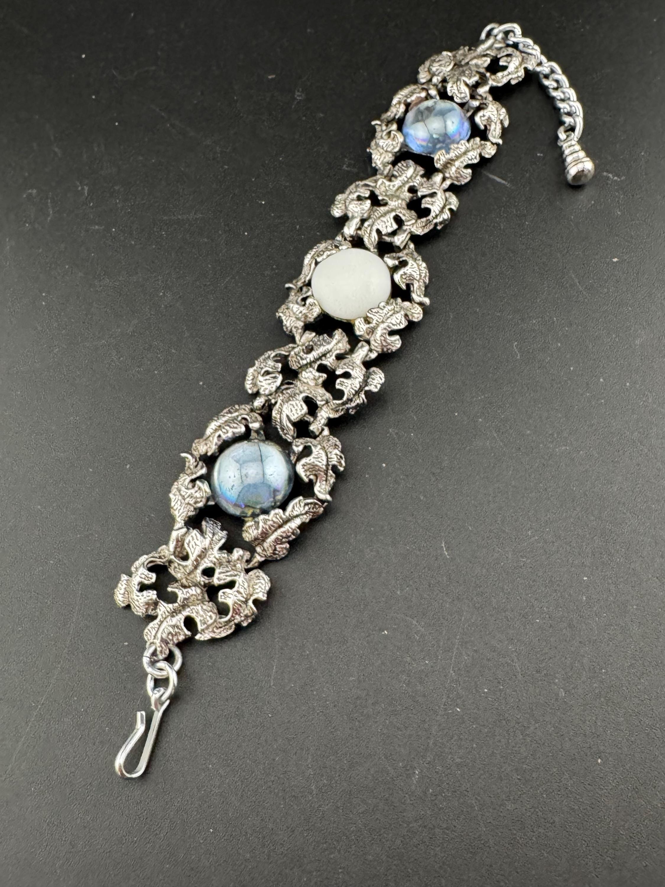 Signed Hollywood Vintage Brutalist silver tone textured blue and white cabochon chain link bracelet