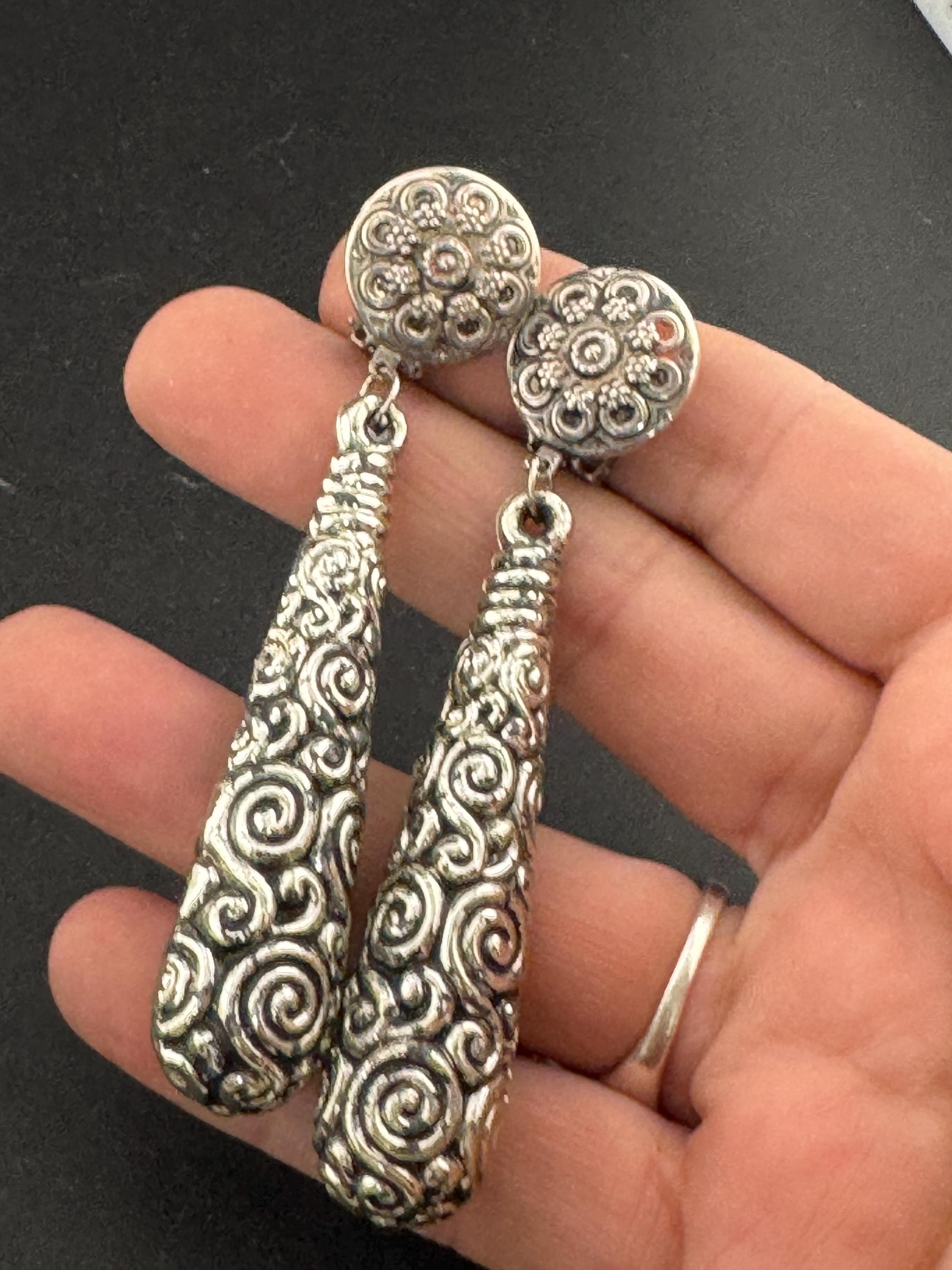 Vintage oversized silver tone ornate embossed teardrop plastic drop dangly earrings 1980s clip on