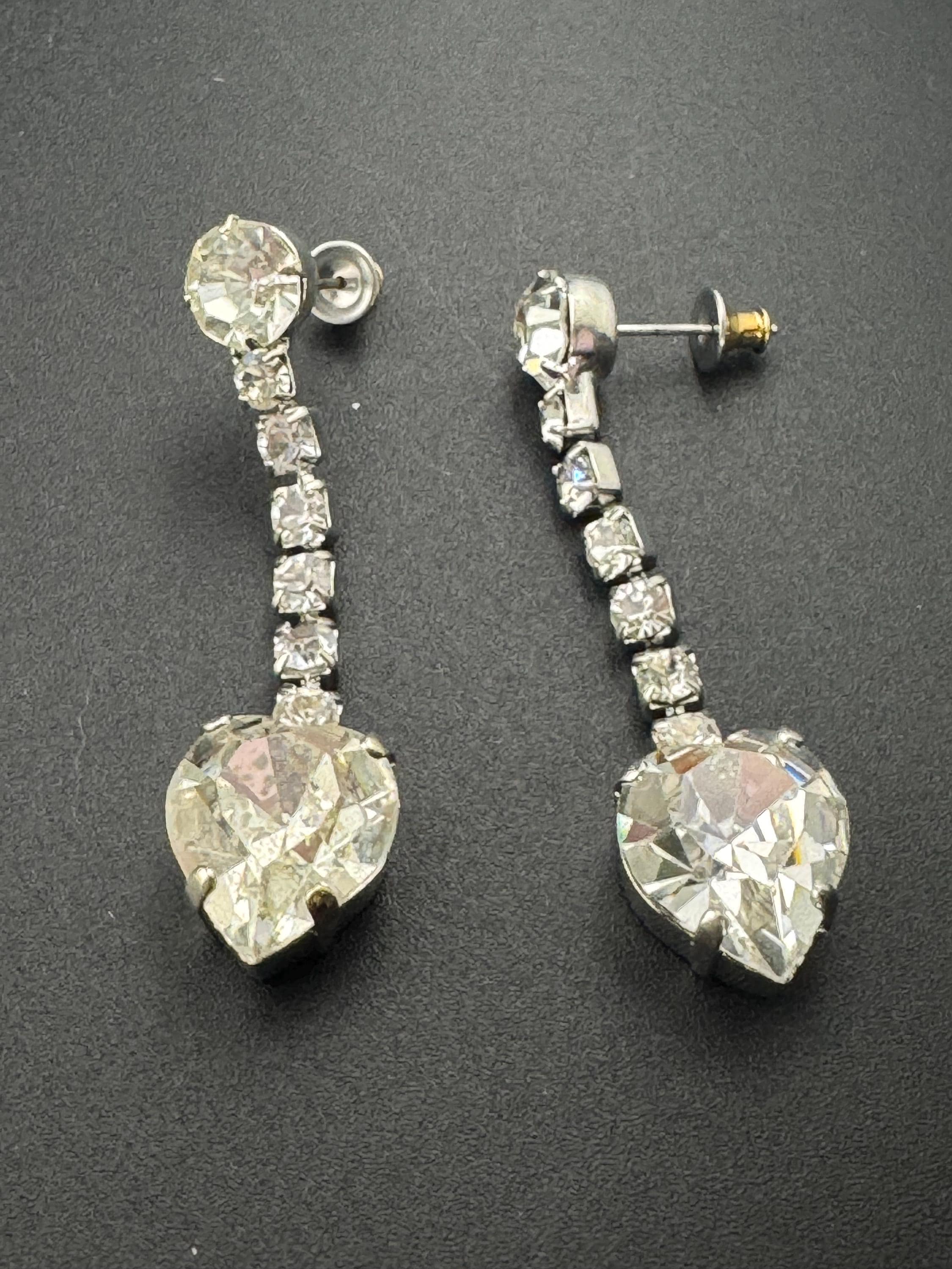 Retro clear claw set rhinestone paste diamanté dangly drop pierced heart earrings , silver tone