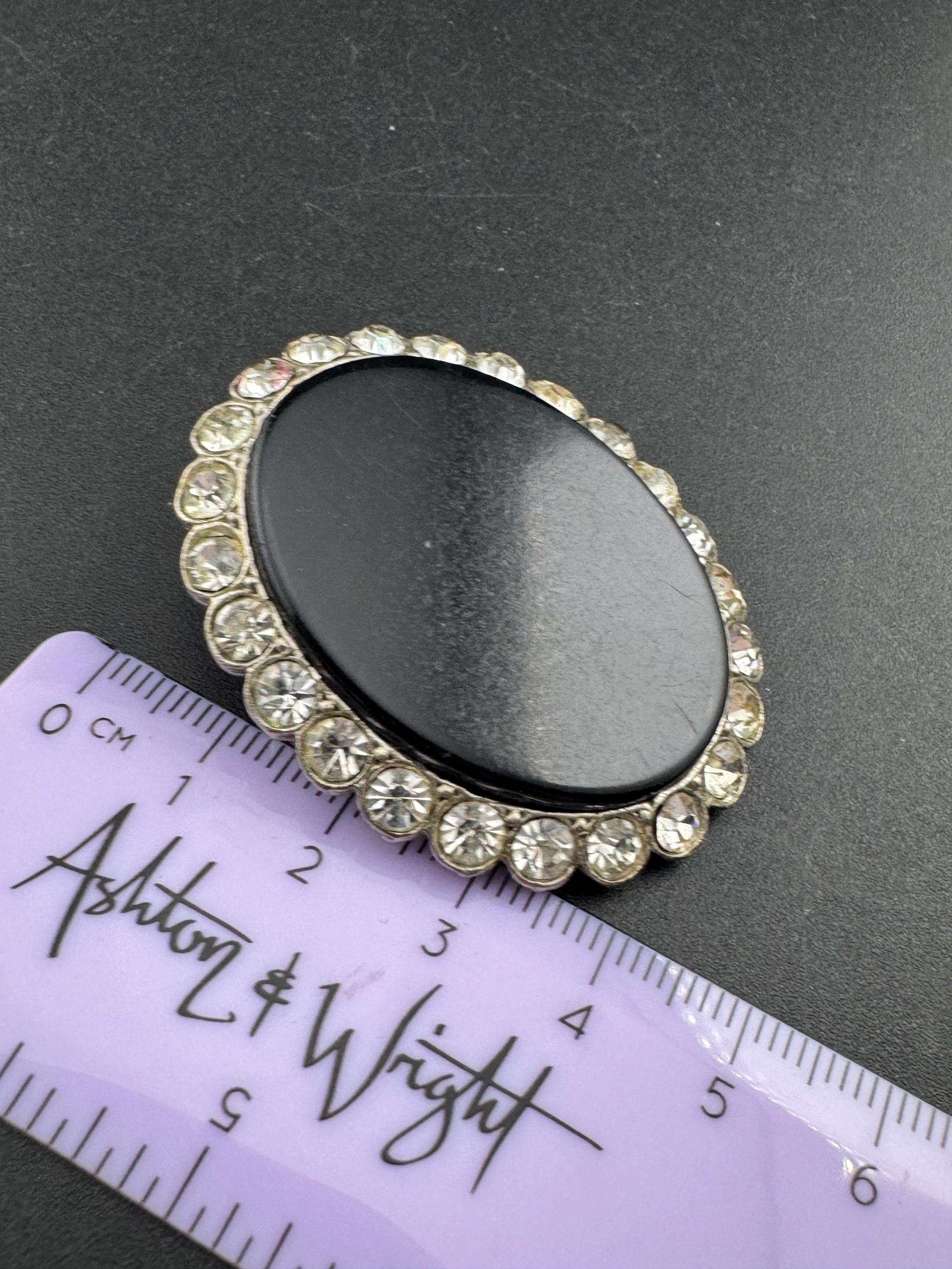 Vintage Stylish black minimalist modernist ciear diamanté oval brooch 5cm
