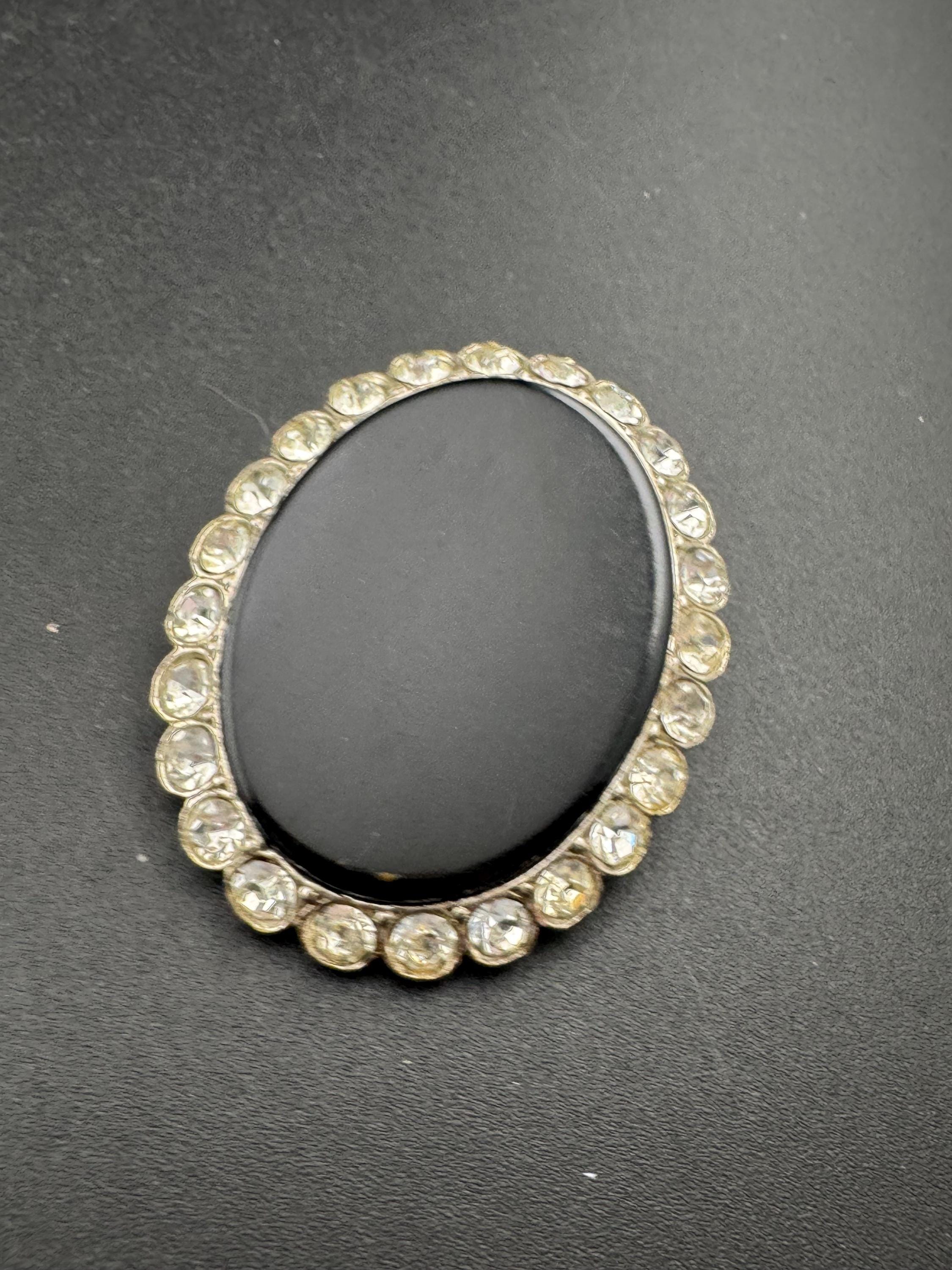 Vintage Stylish black minimalist modernist ciear diamanté oval brooch 5cm