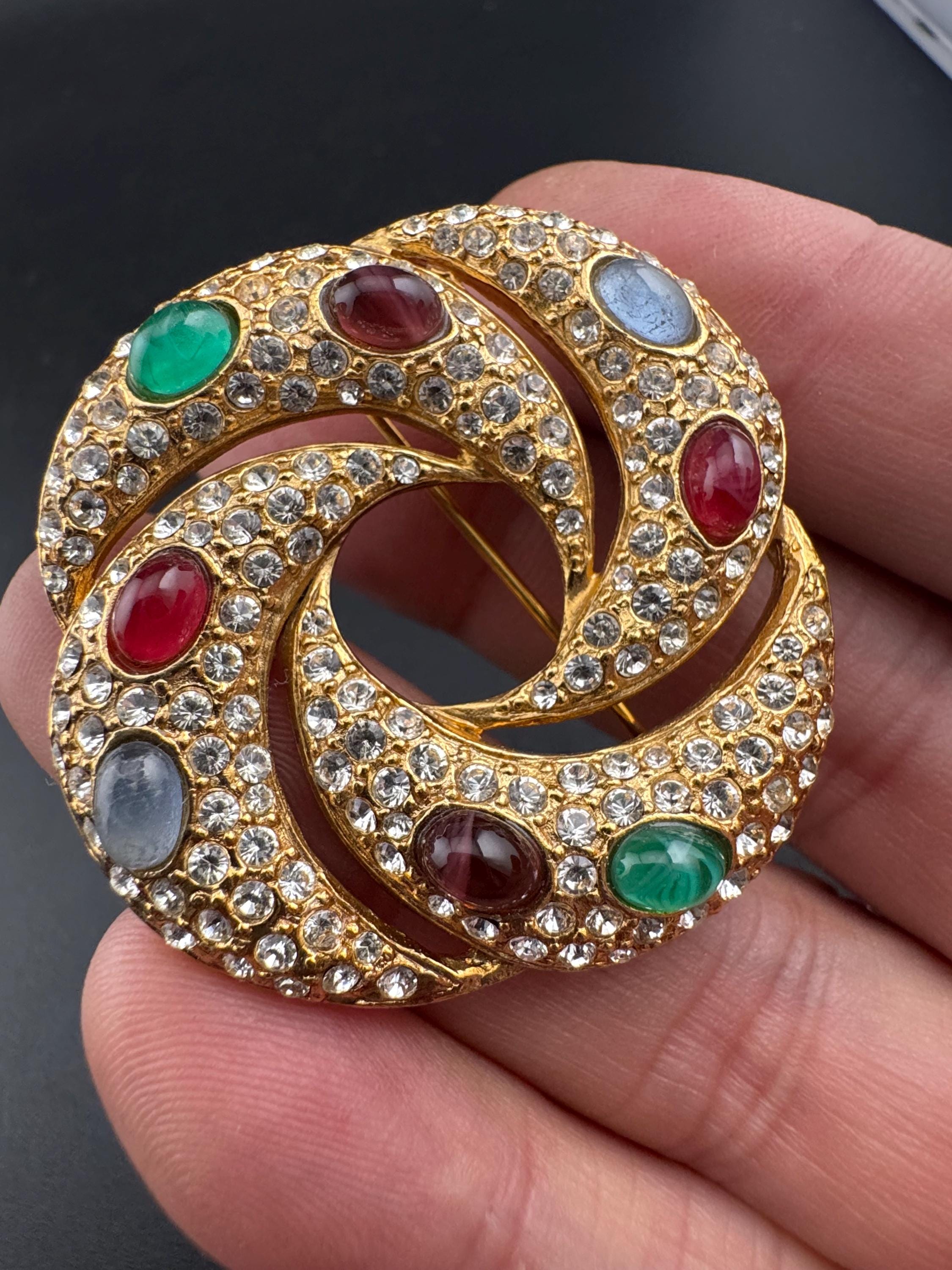 High end vintage Gripoix style cabochon glass and clear diamanté statement swirl brooch