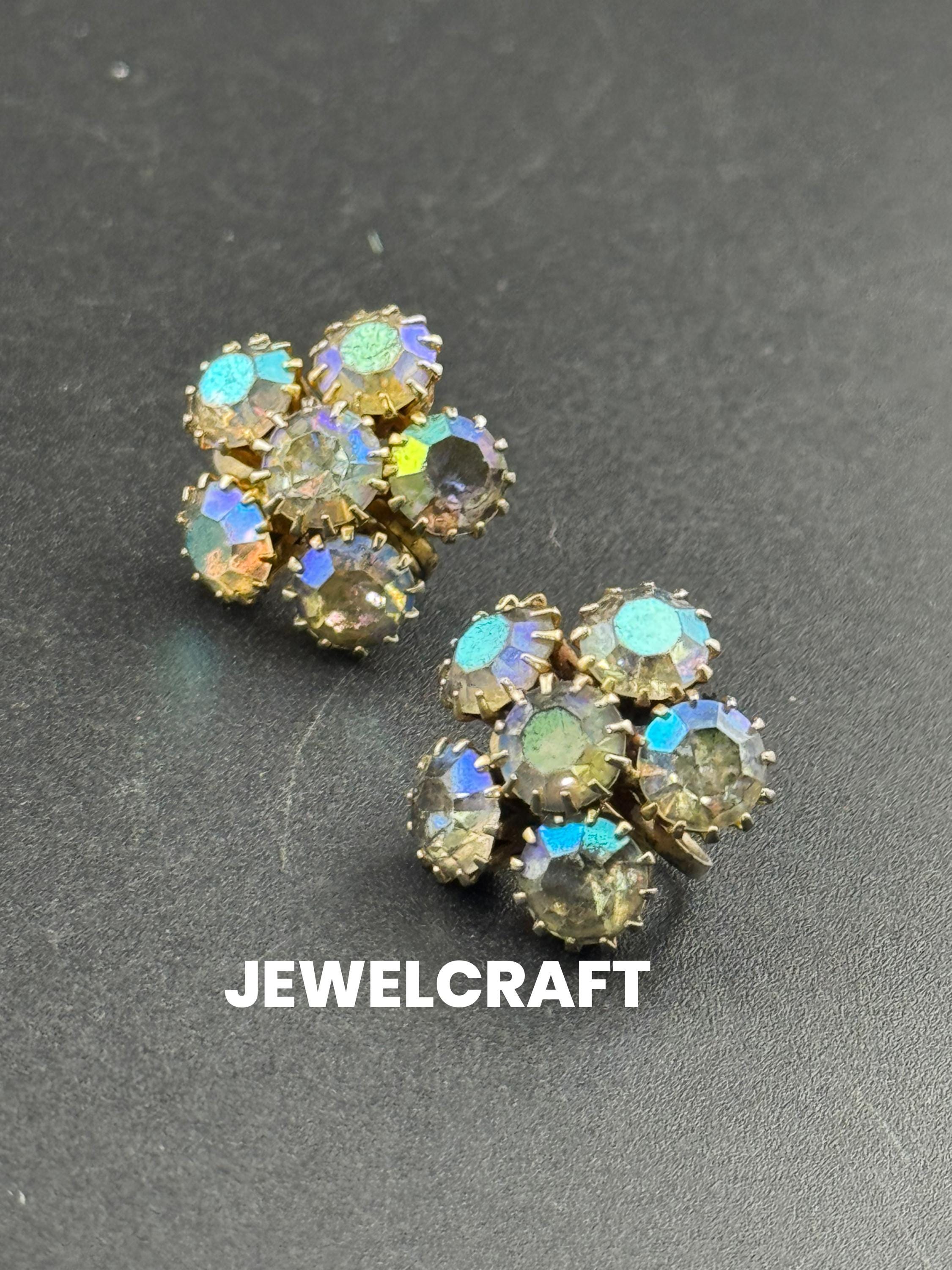 Singed JEWELCRAFT Vintage mid century aurora borealis rhinesone clip On stud Earrings gold Tone