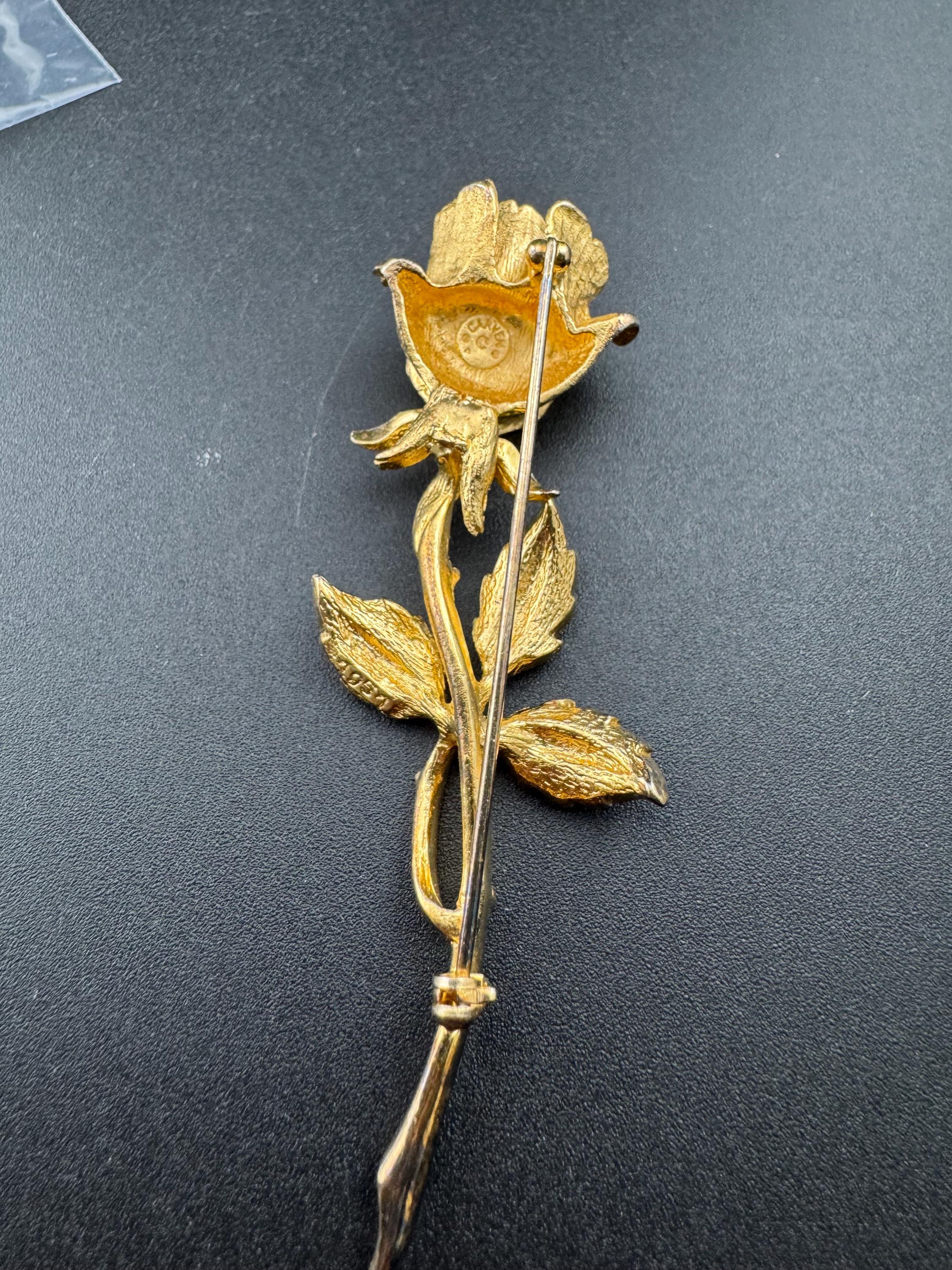 Signed Carven Paris Vintage Rose Brooch: Emerald Rhinestones, Gold Tone