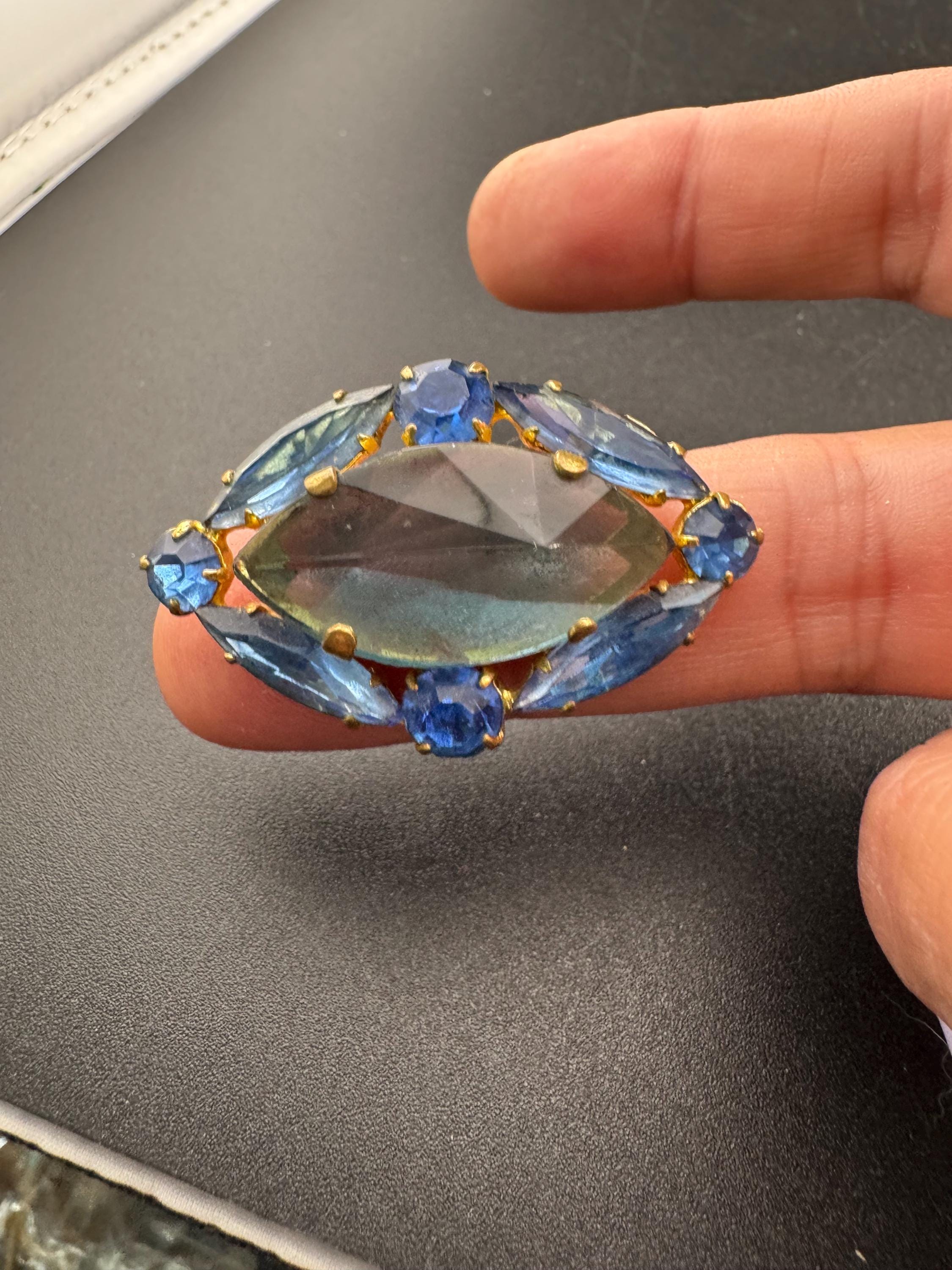 Vintage Blue Cut Glass Brooch: Sapphire Diamanté Gold Tone