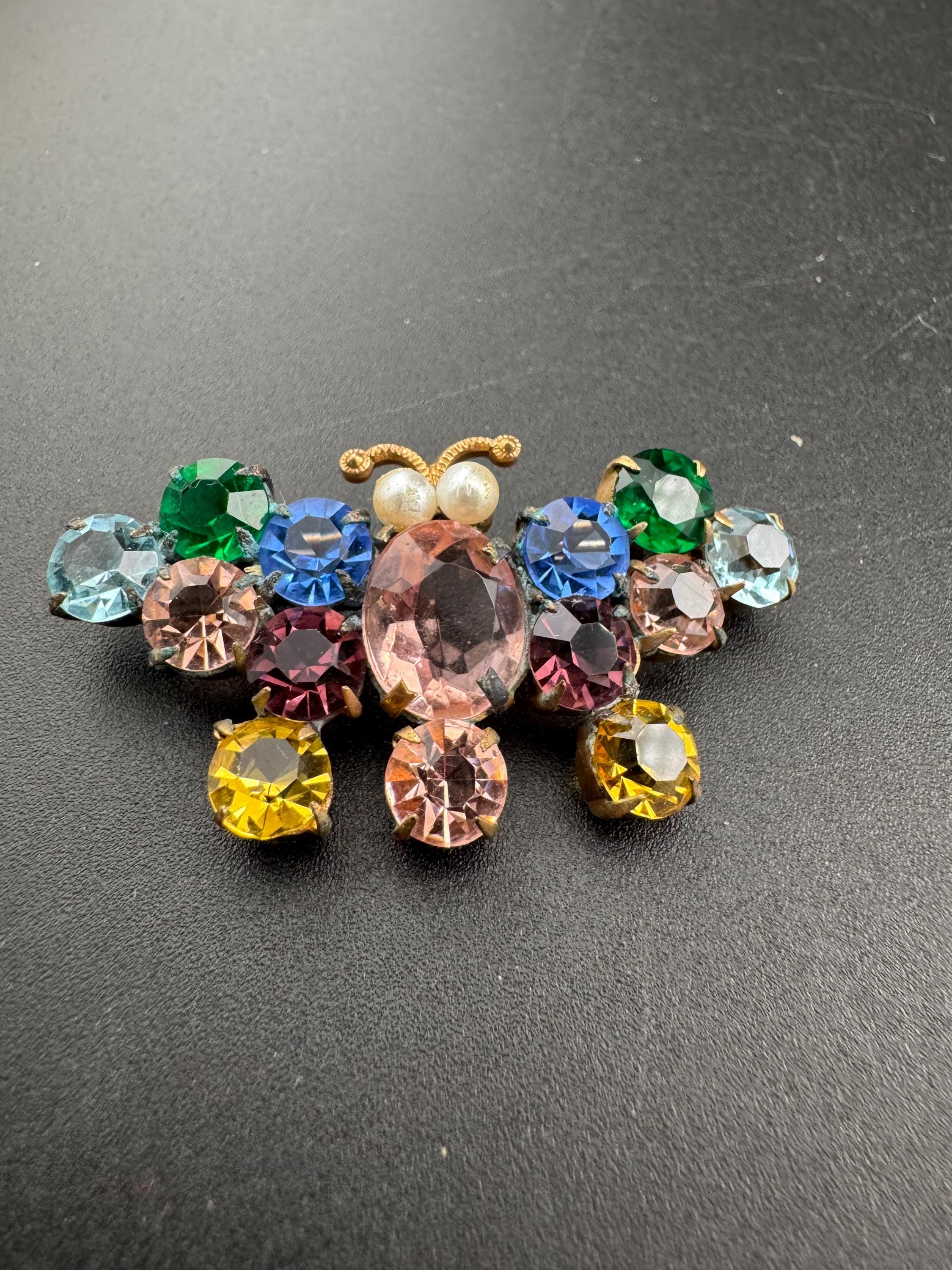 Antique Edwardian gold tone rainbow diamanté crystal butterfly brooch with faux pearls