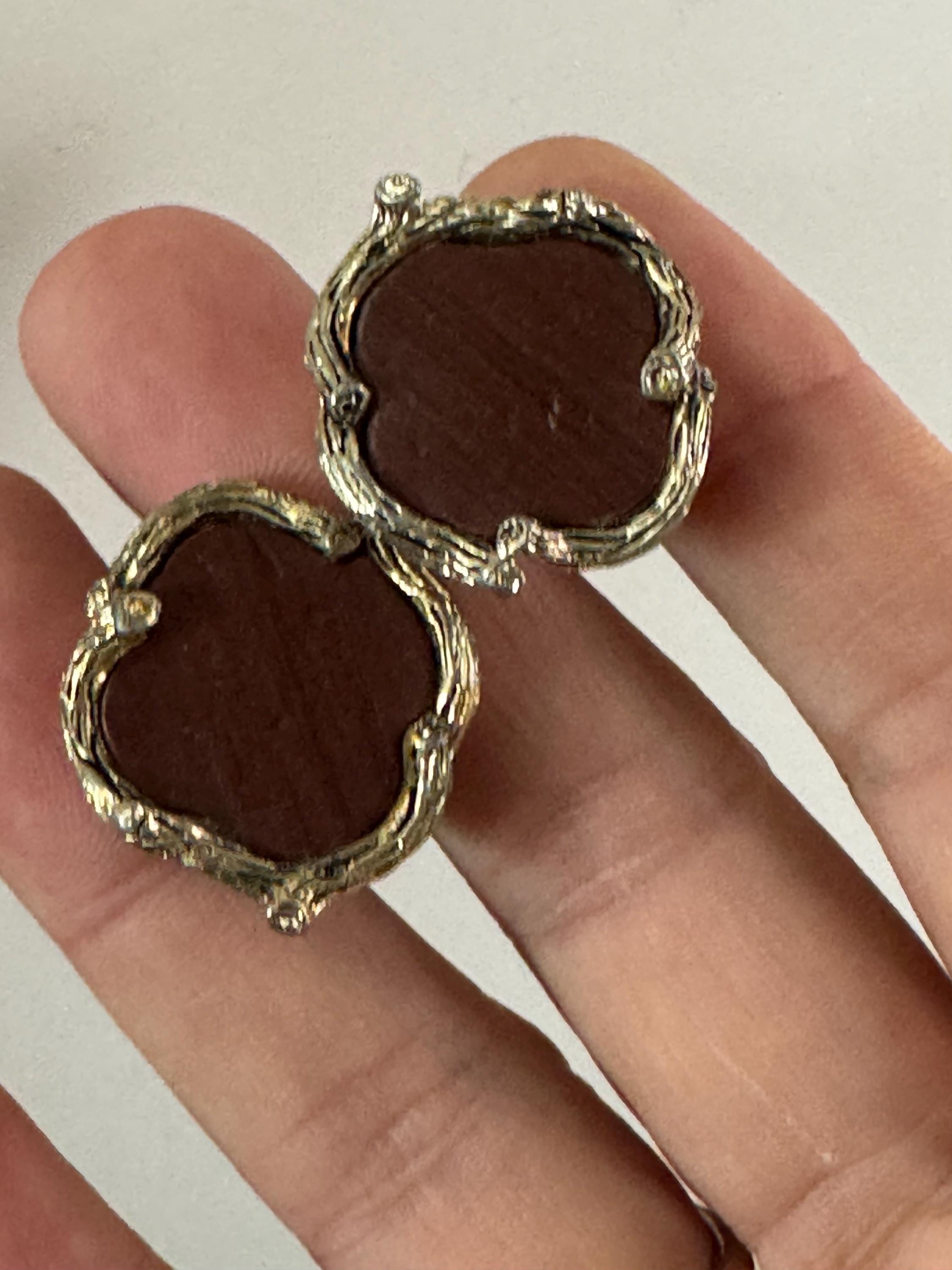 Vintage 1960s Mod Gold Tone Cufflinks: Brown Wood Effect Leather