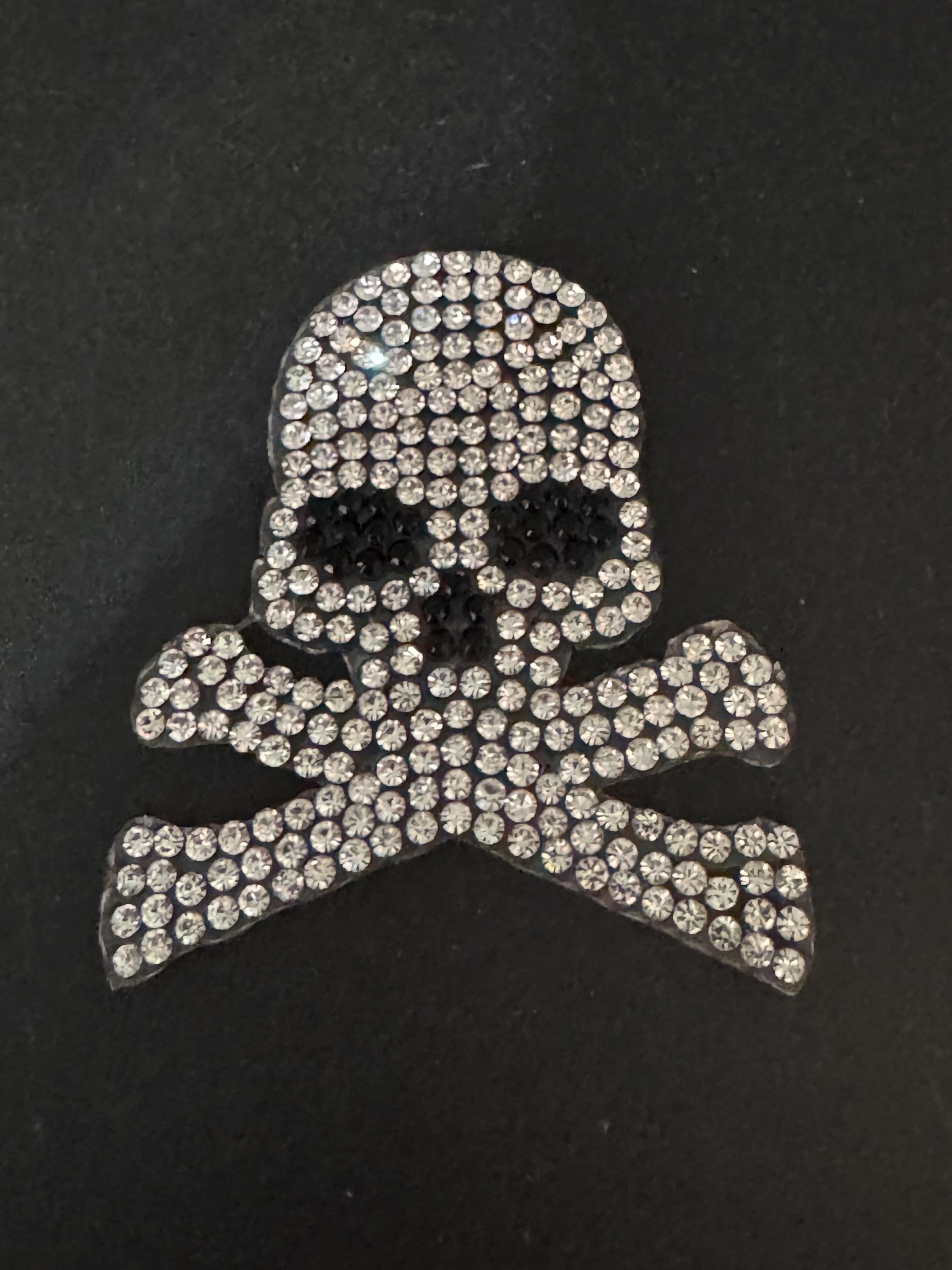 Diamanté Crystal Skull & Crossbones Patch: Iron-On Pirate Applique