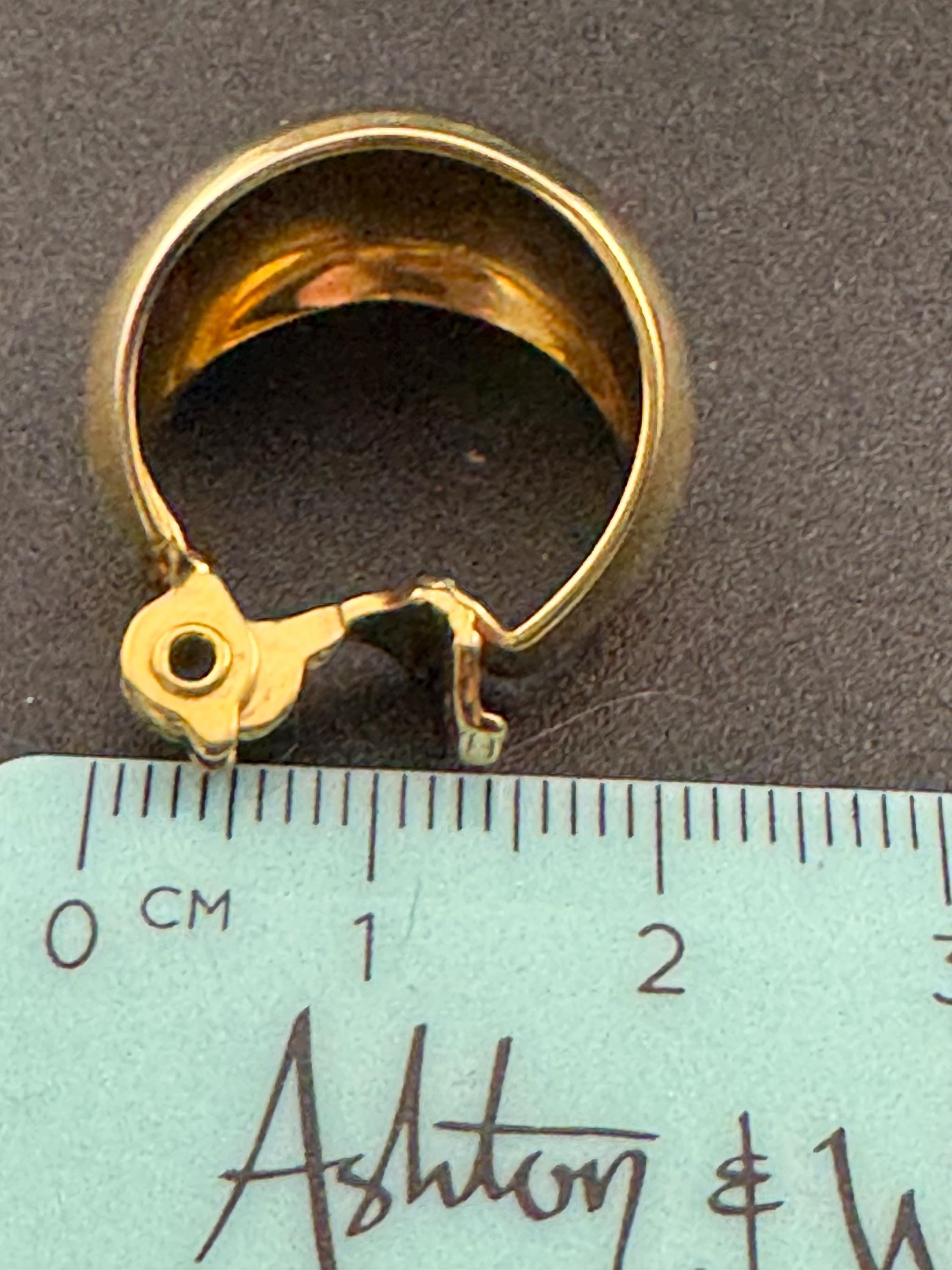 Signed MONET Vintage High End Gold tone 2cm round wide Hoop clip on drop earrings