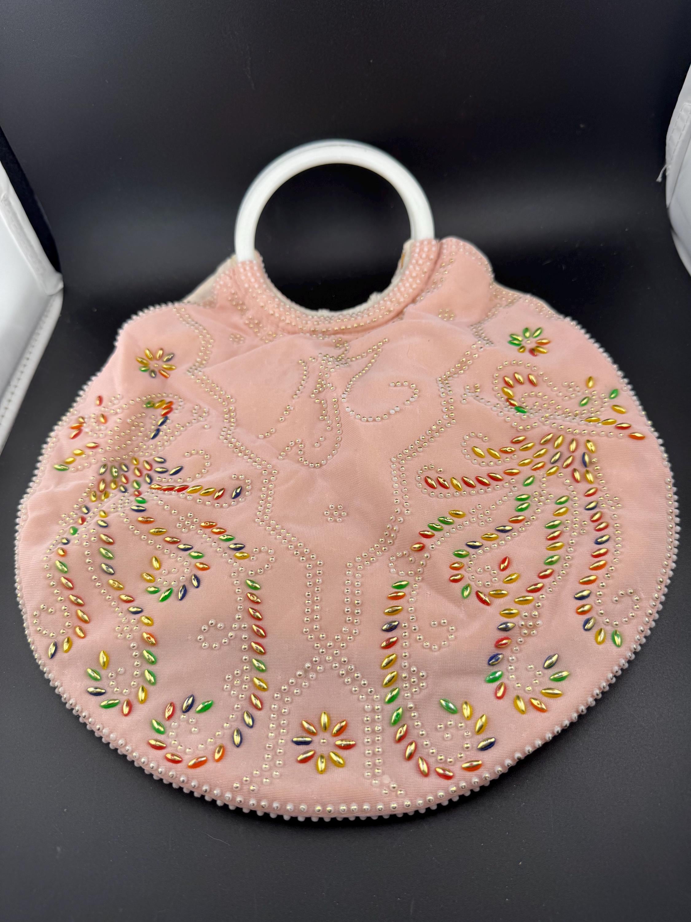 Vintage Retro 1950s 1960s pale peach pink Hong Kong plastic Beaded  day Bag super kitsch with metallic beads