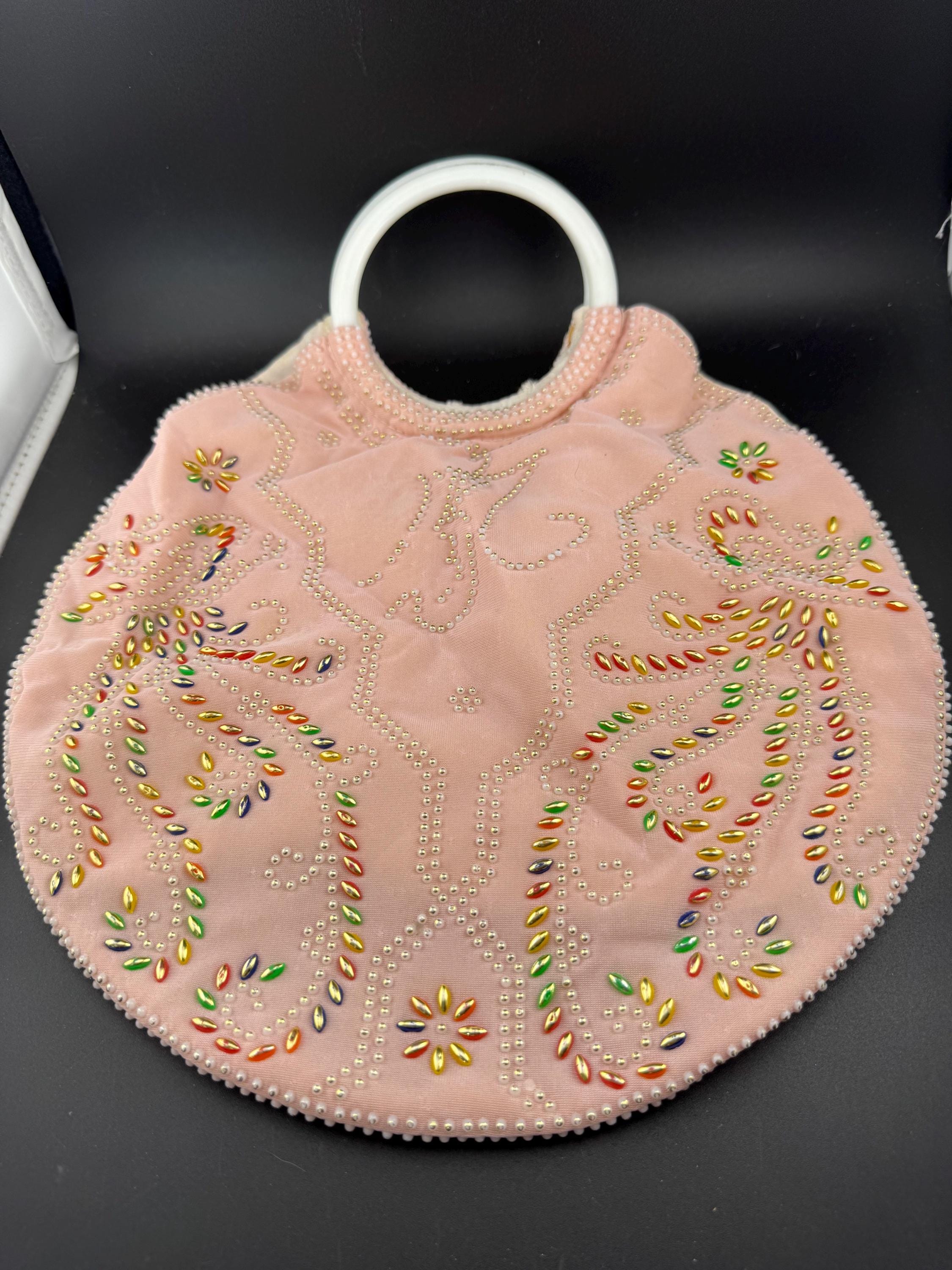 Vintage Retro 1950s 1960s pale peach pink Hong Kong plastic Beaded  day Bag super kitsch with metallic beads