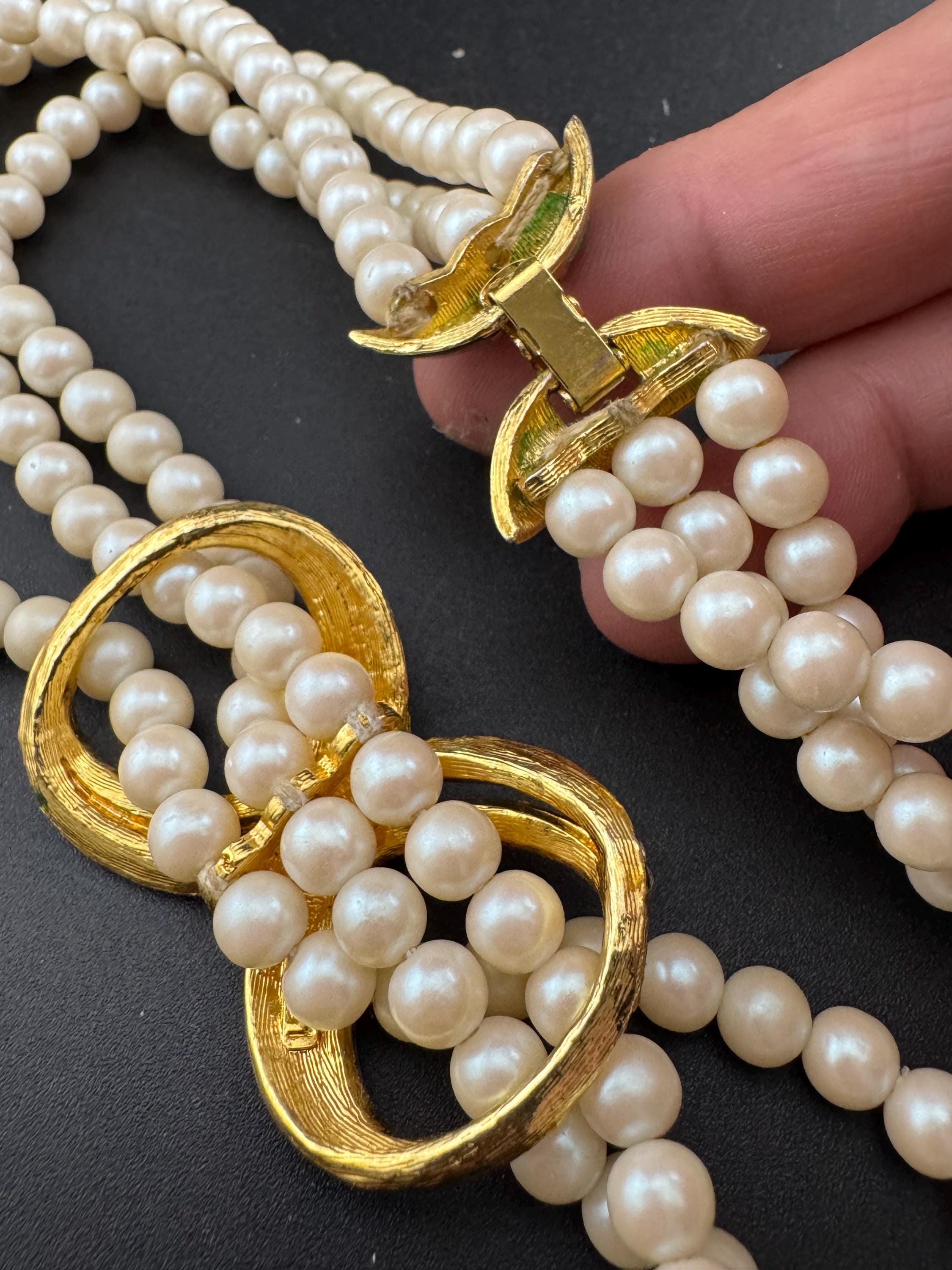 Vintage 3 row wide faux pearl choker necklace with green enamel rhinestone detailing