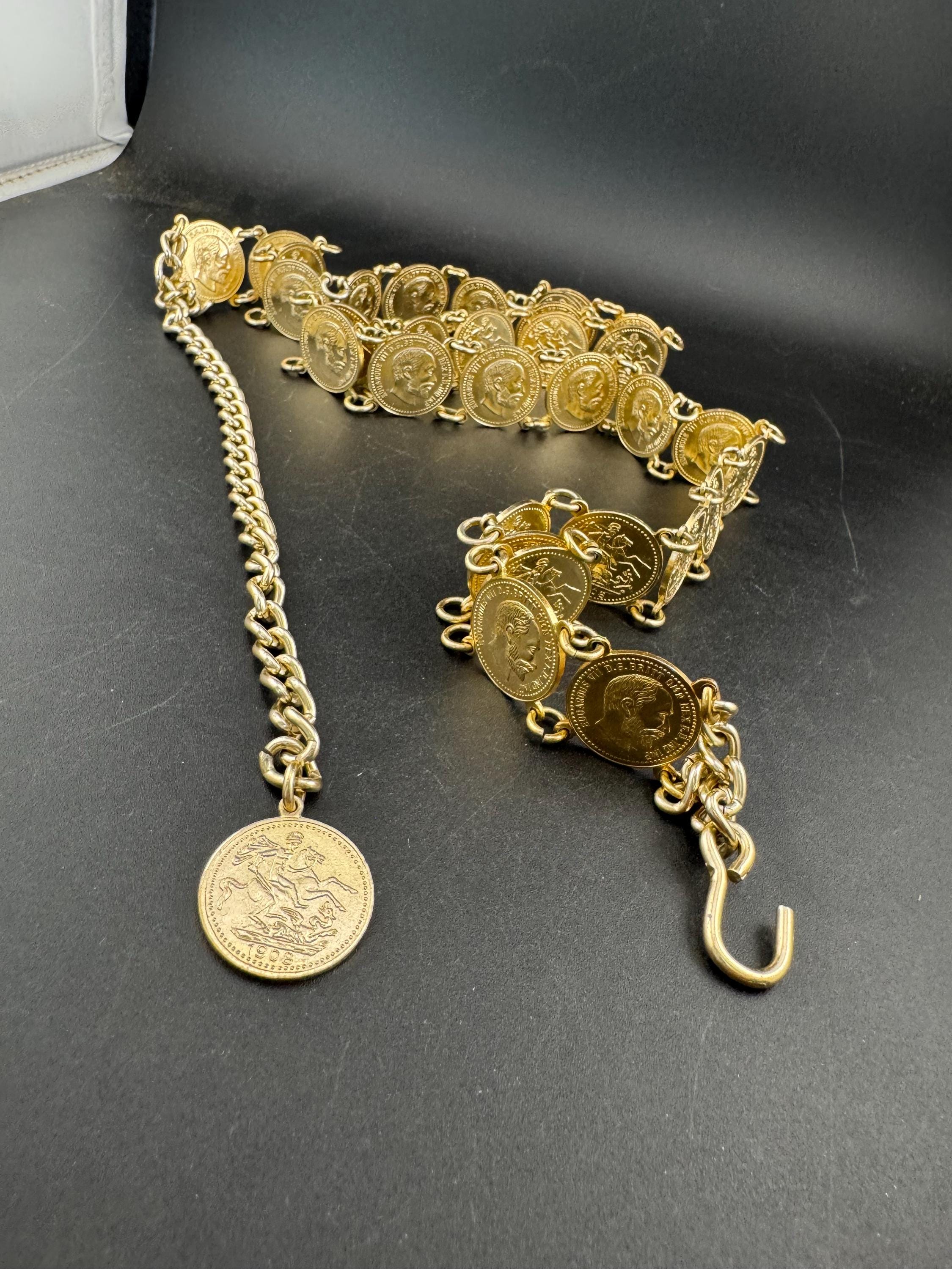 Vintage 1970s Lightweight aluminium gold tone chain link adjustable fashion coin belt 85-102cm