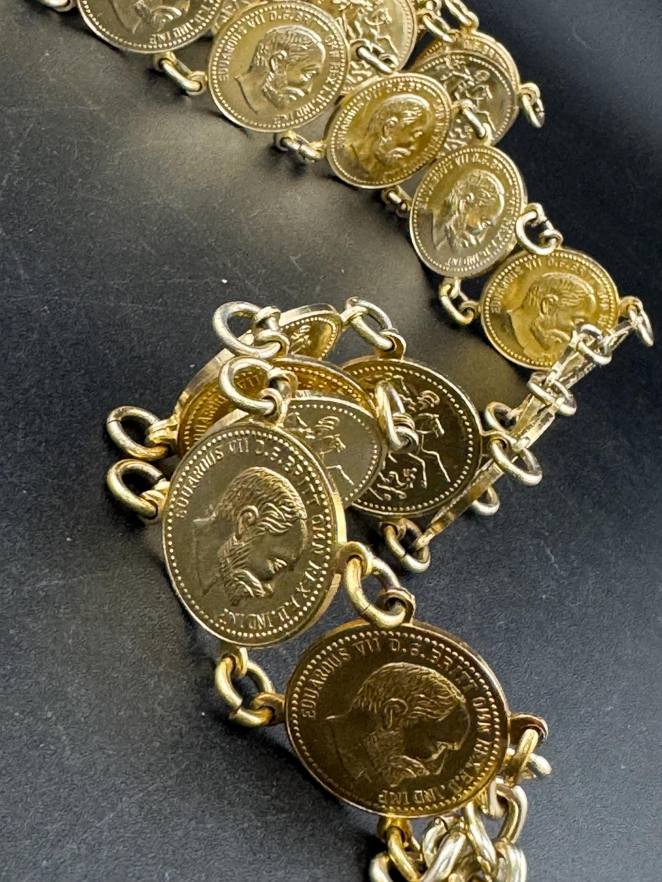 Vintage 1970s Lightweight aluminium gold tone chain link adjustable fashion coin belt 85-102cm