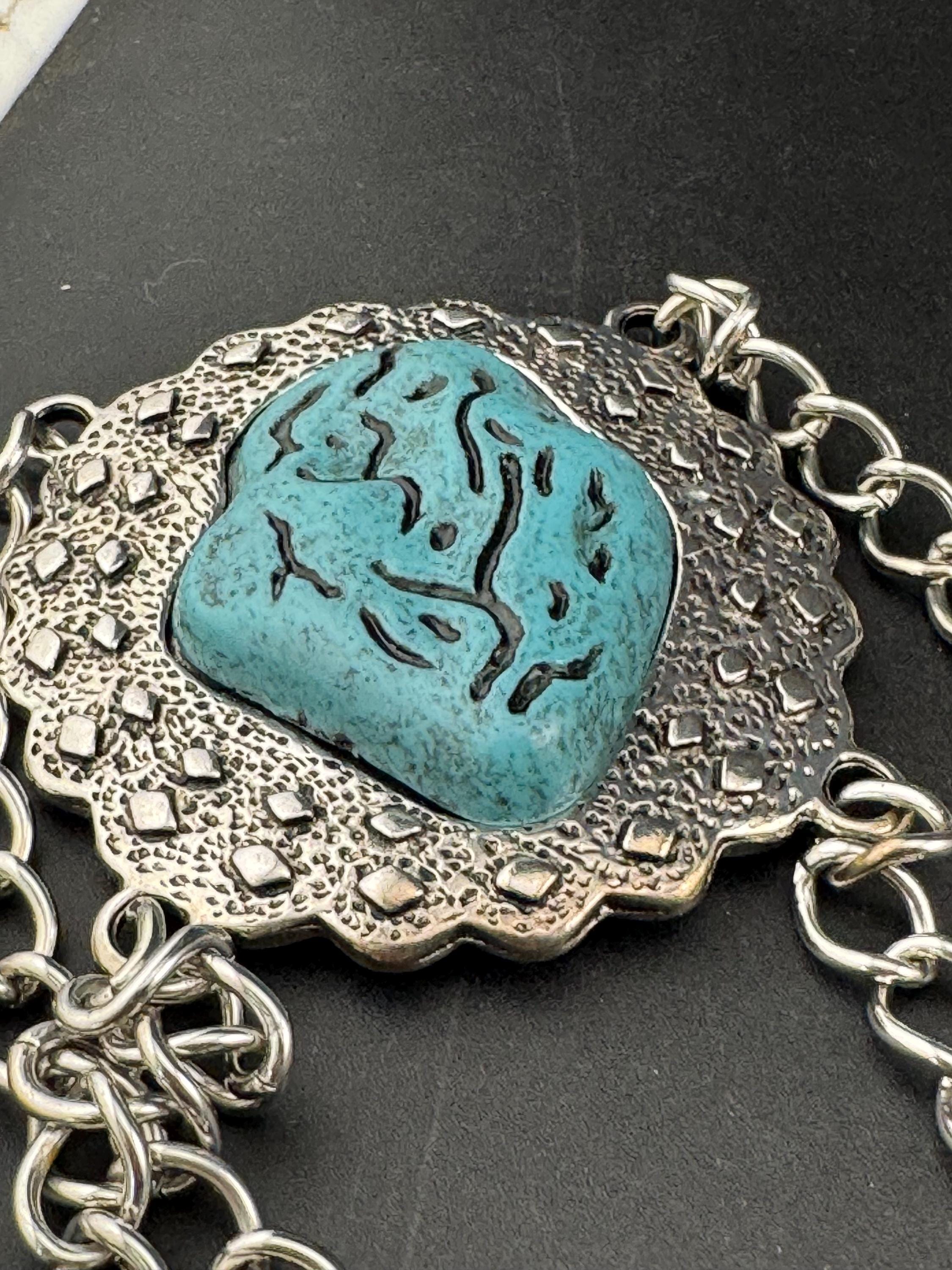Vintage Southwestern Belt: Silver Tone Chain with Turquoise Amber Cabochons