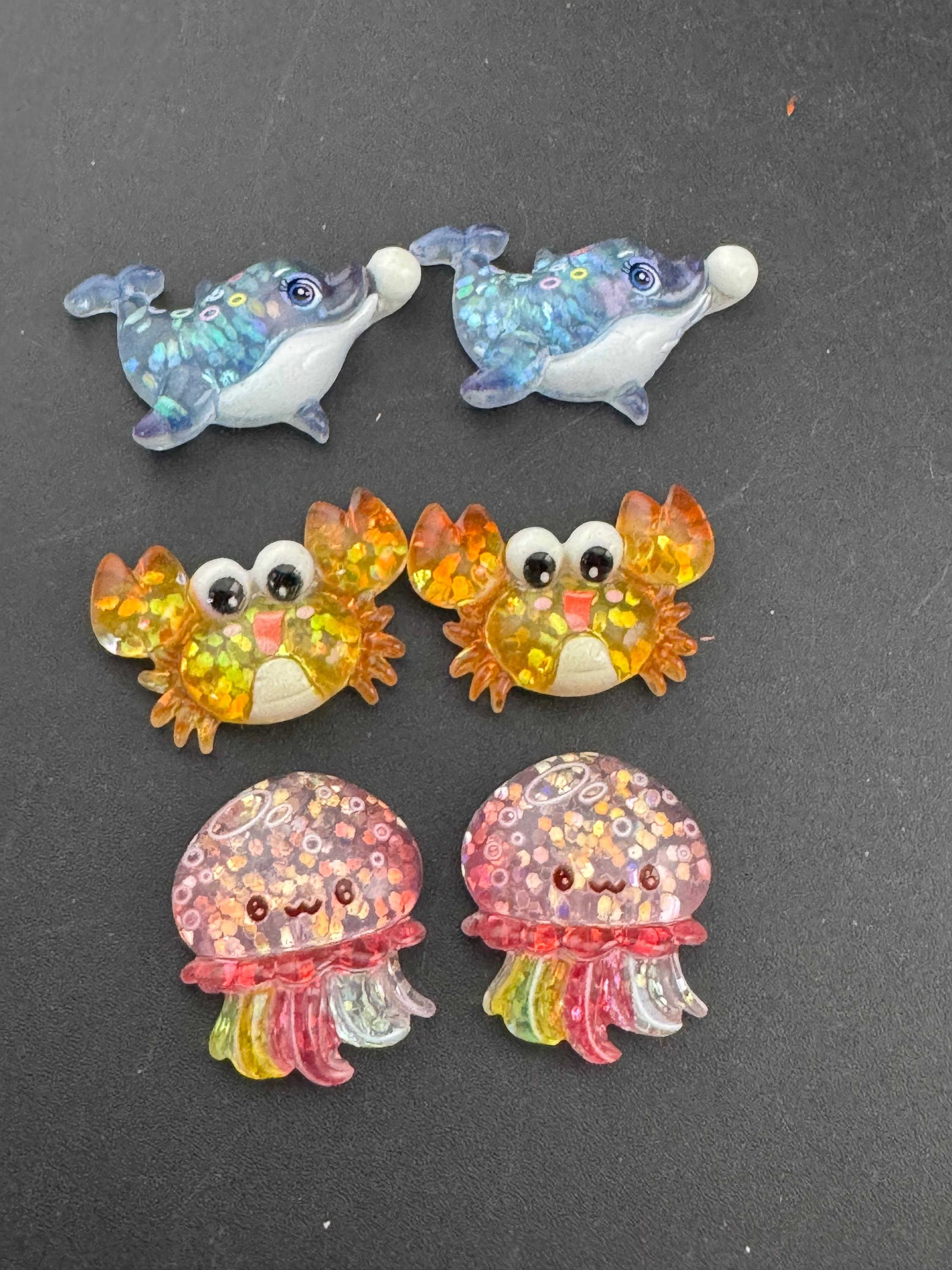 Glitter Resin Dolphin, Crab, or Jellyfish Cake Toppers - 2pc Set