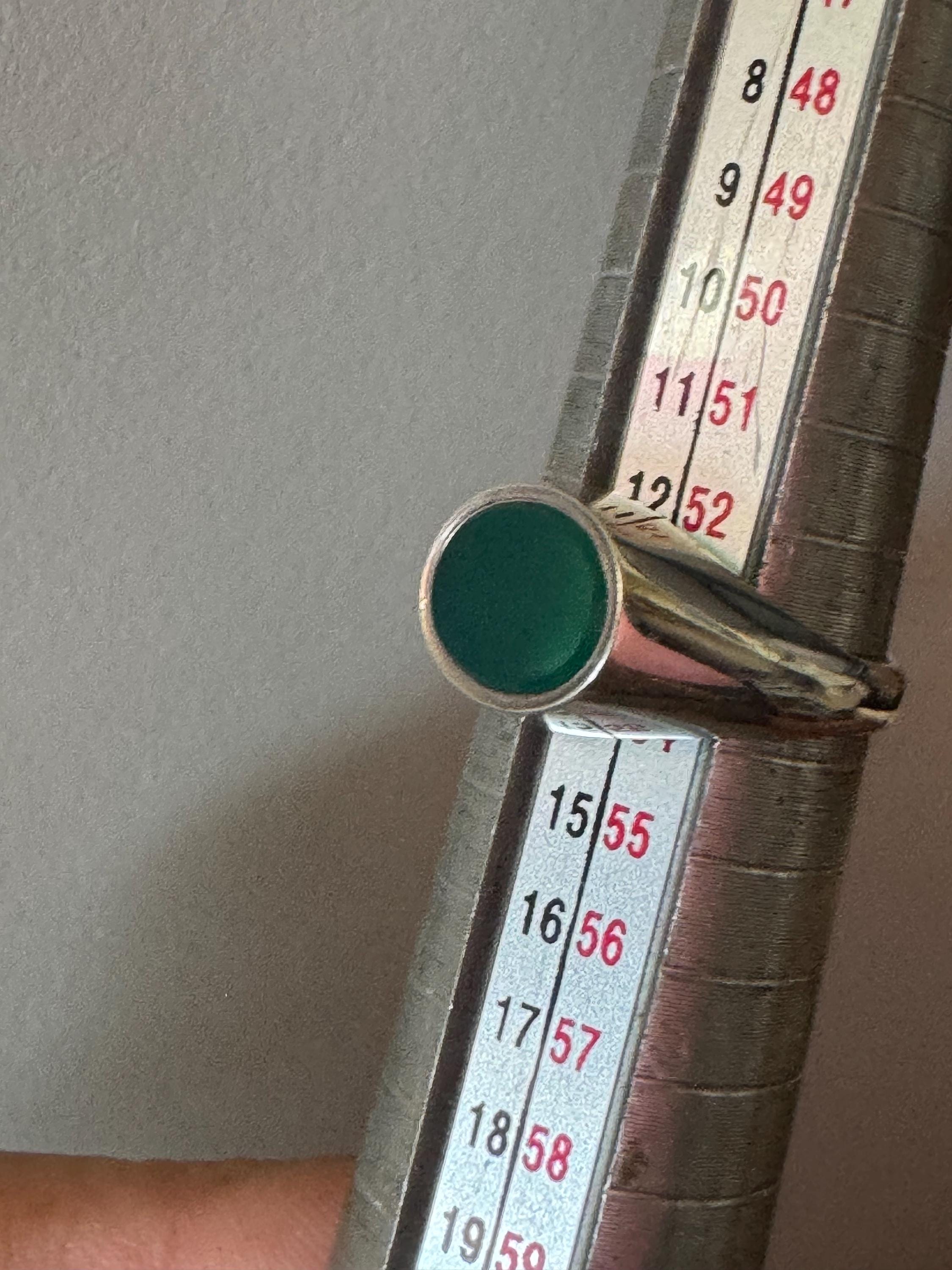 Uk Size N modernist 925 Sterling silver ring with green oval gemstone,