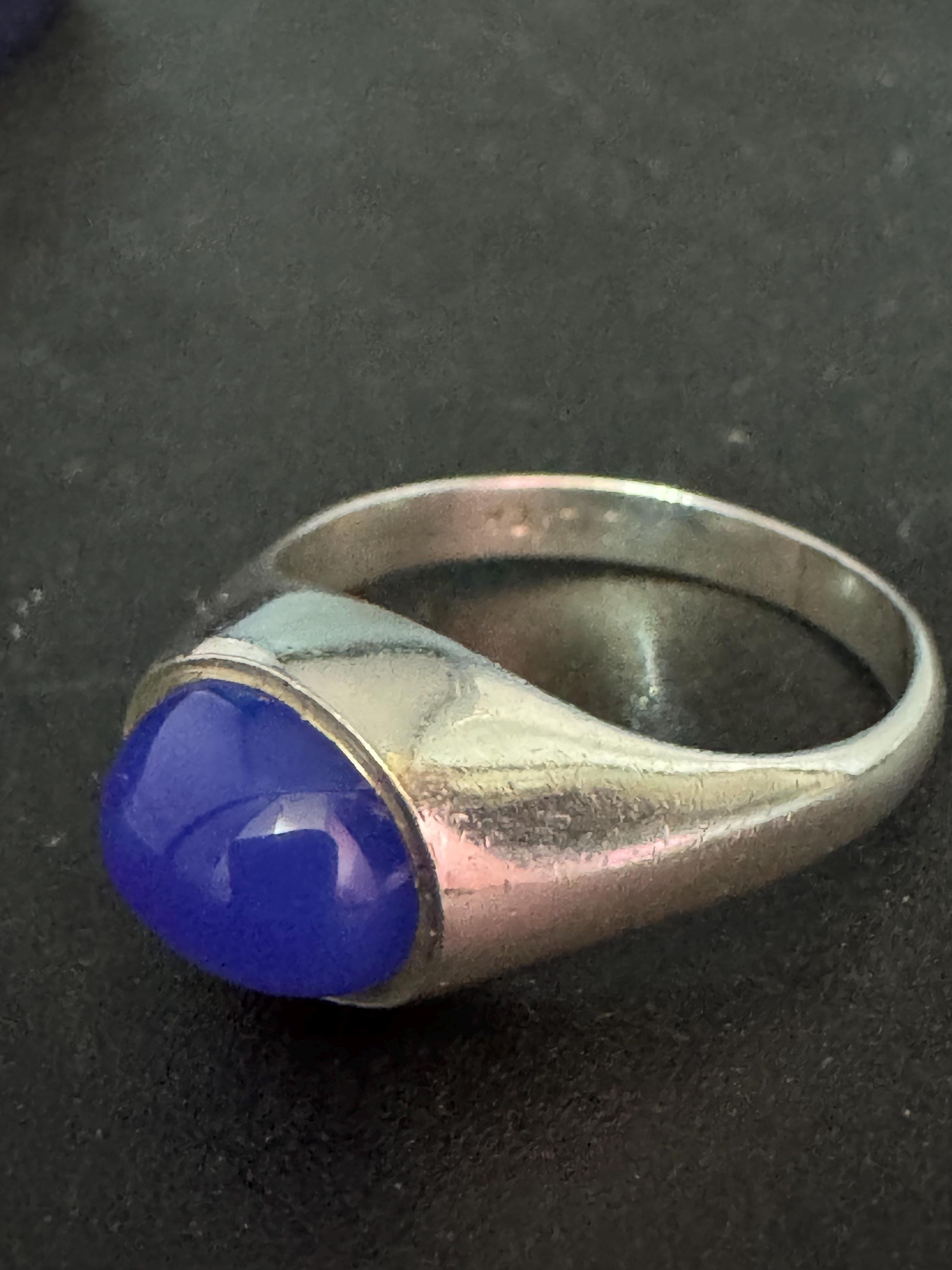 Uk Size R.5 modernist 925 Sterling silver ring with blue oval gemstone,