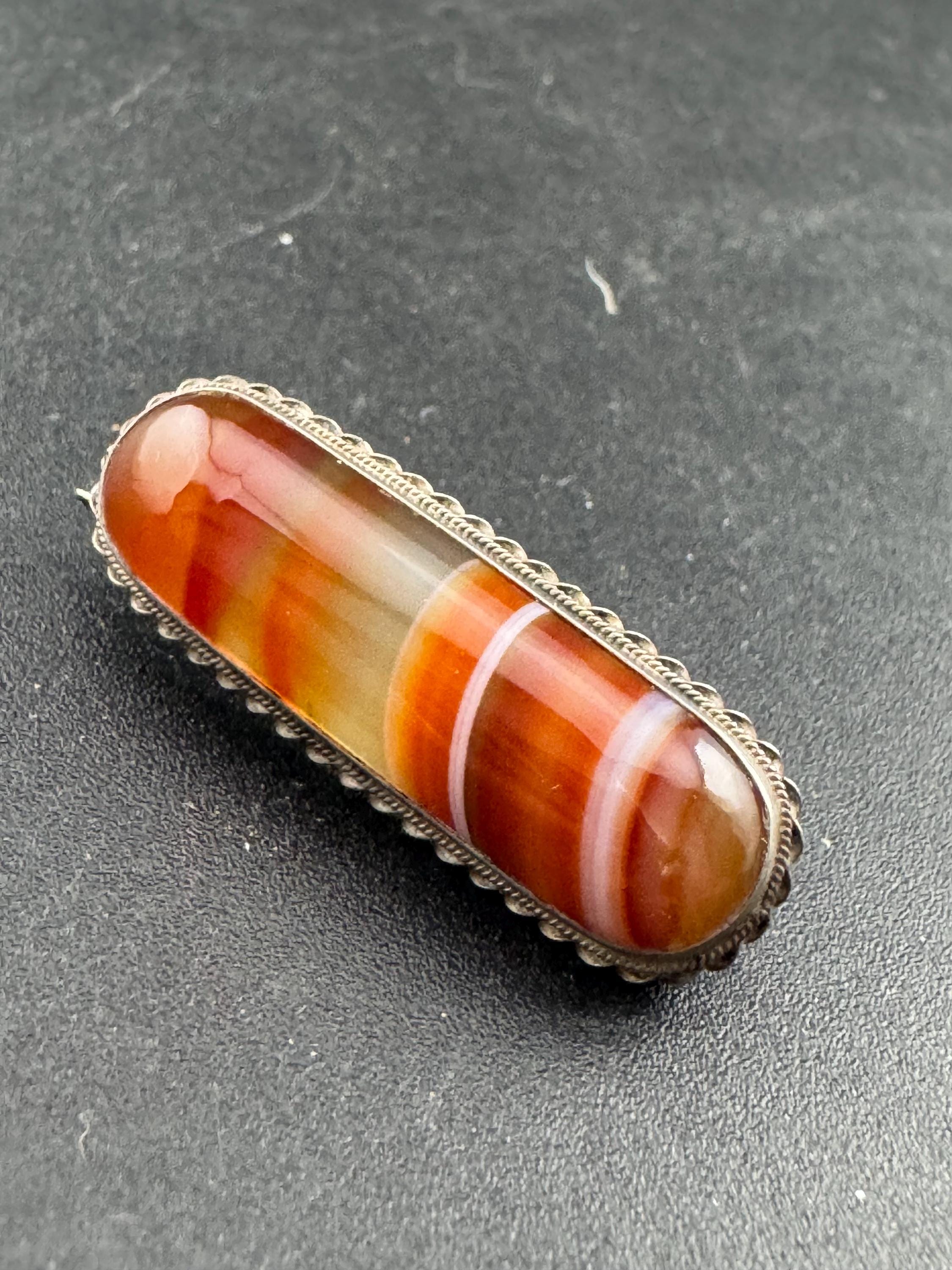 Antique Agate Bar Brooch: Victorian Edwardian Style