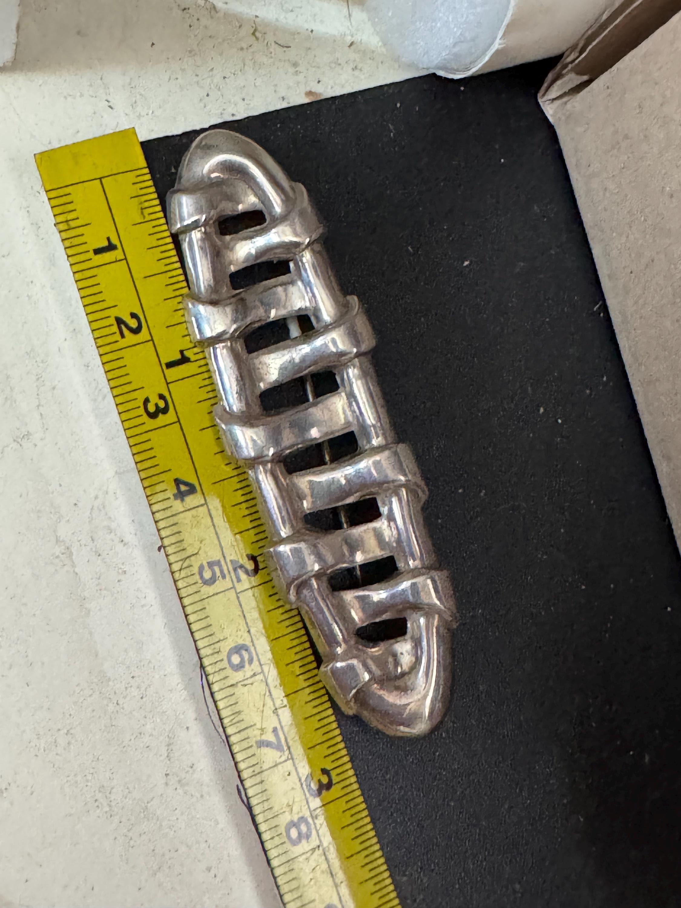 Signed sterling silver 925  mid century modernist brutalist Oval ladder brooch 6.4 gram