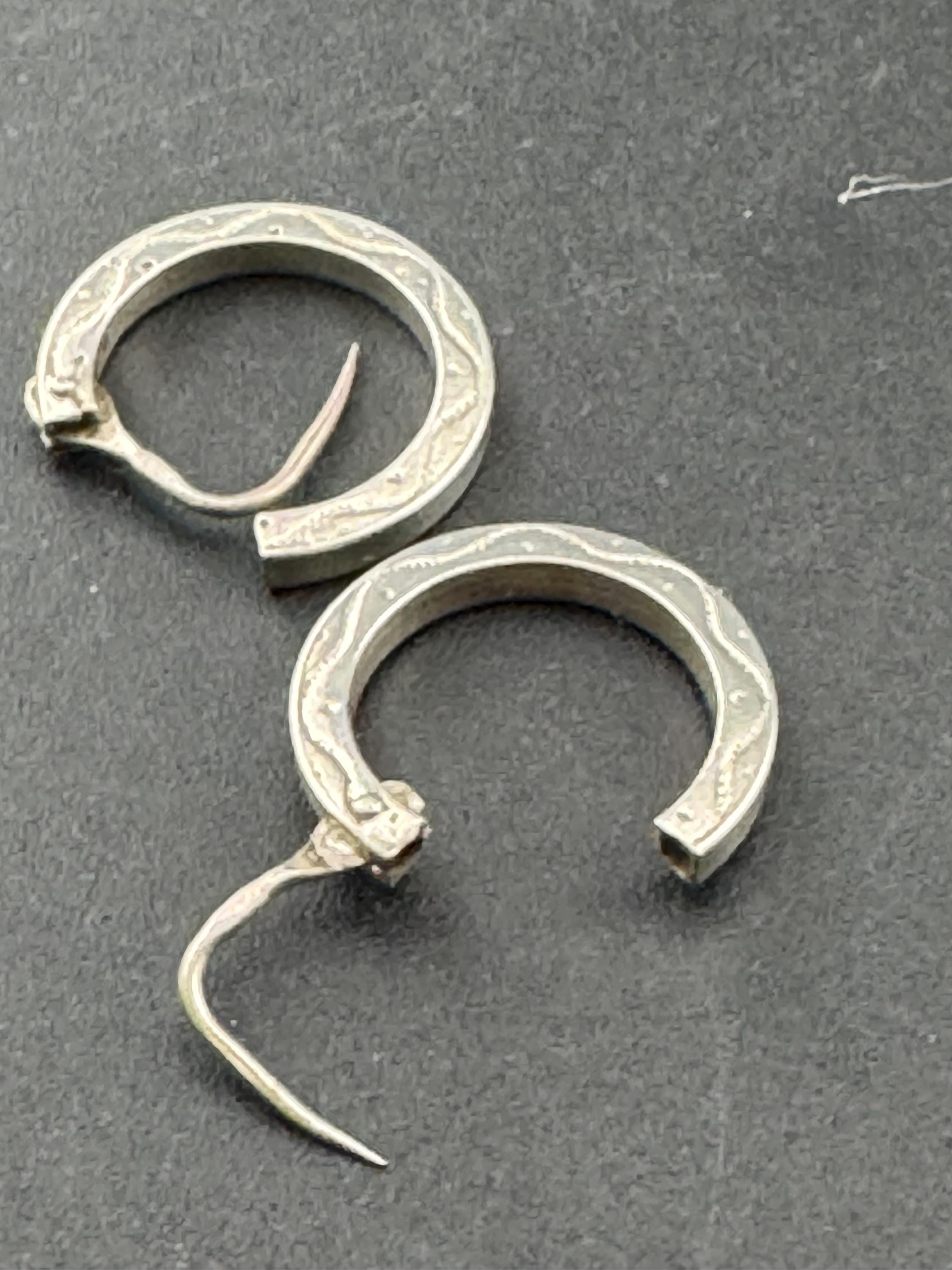 925 sterling silver Round  2.5cm engraved hoop earrings for pierced ears 3 grams