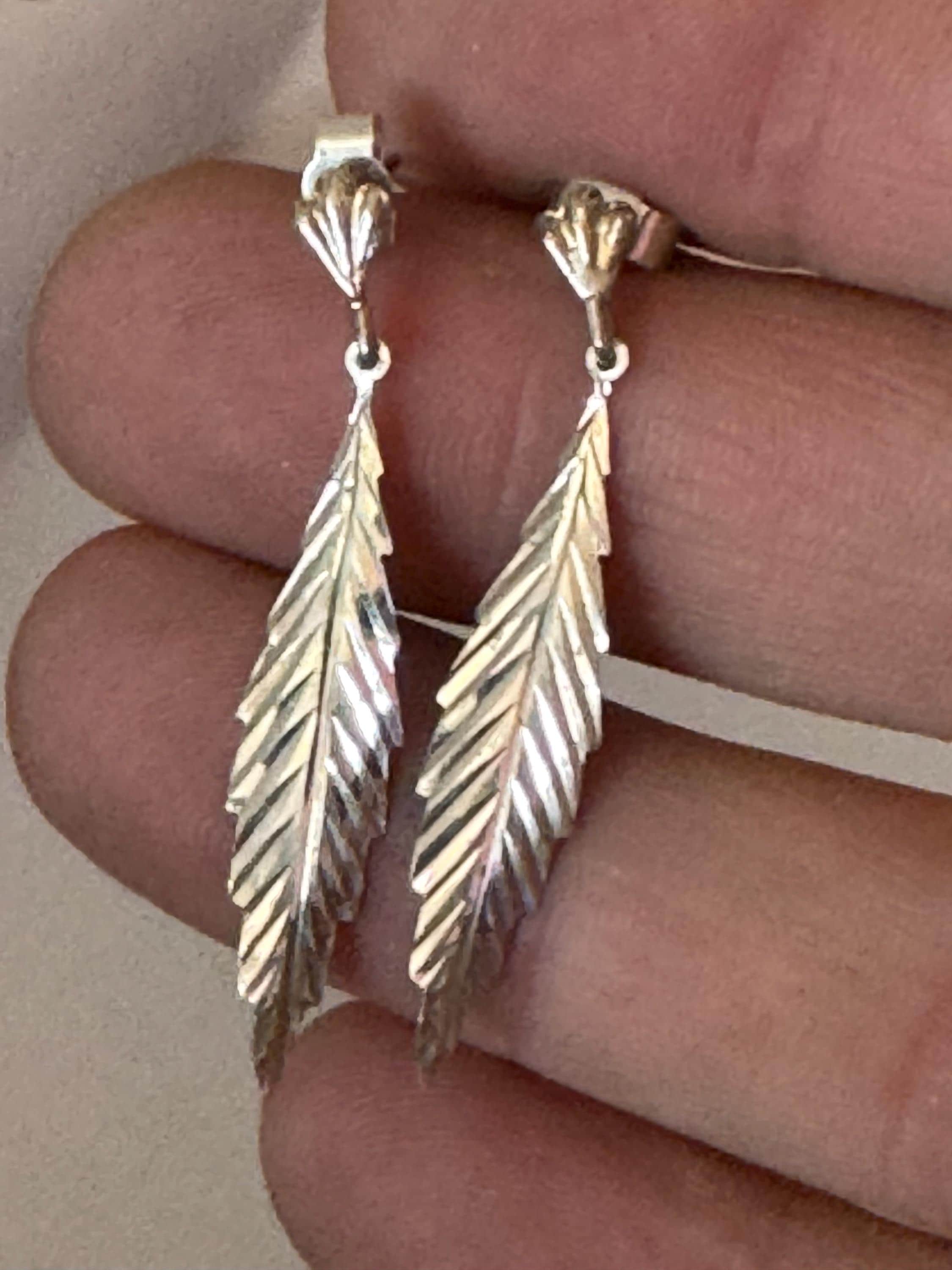 Vintage lightweight Sterling silver long leaf pierced drop earrings 925