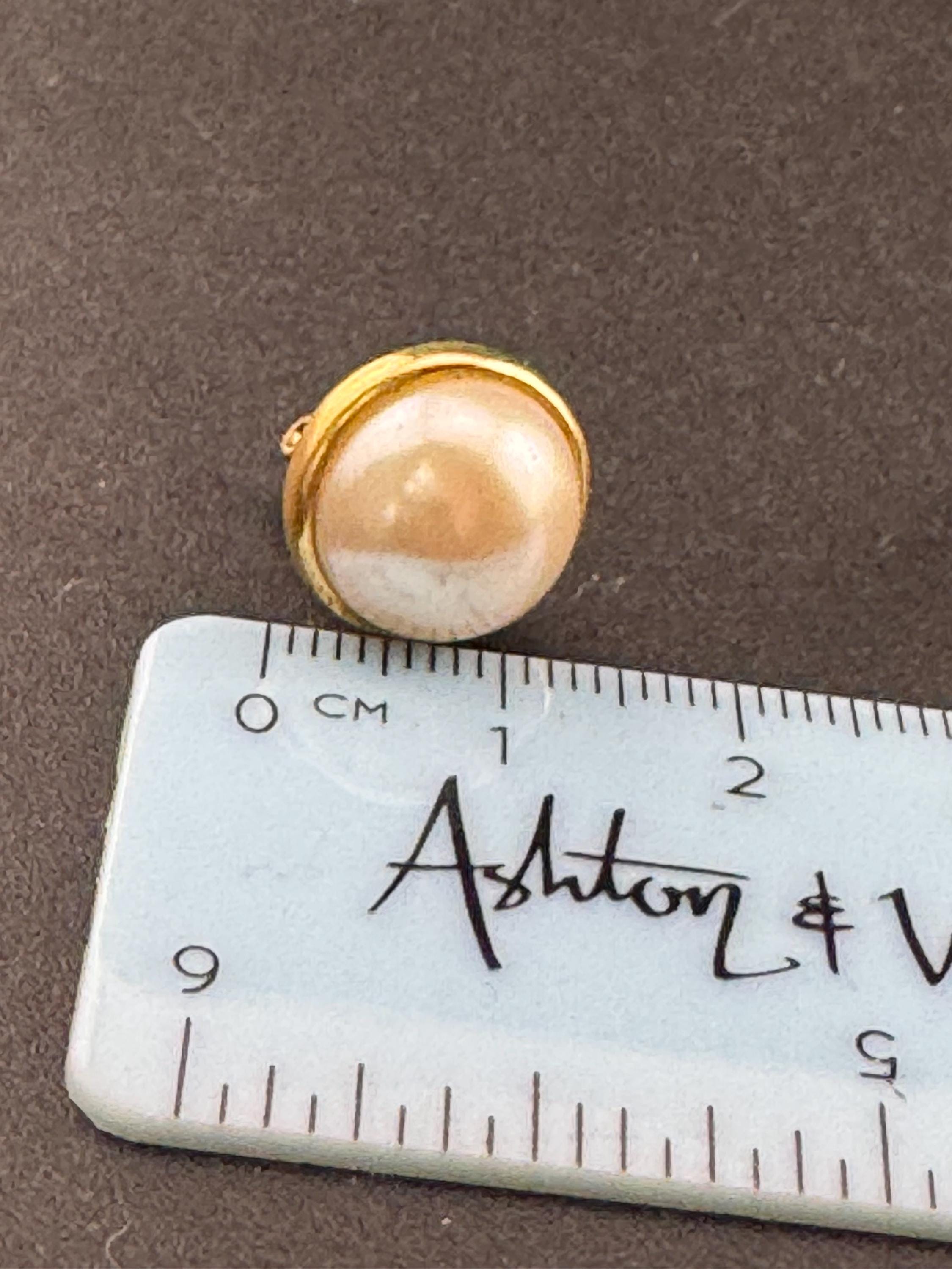 Vintage gold tone dainty 12mm small domed clip on earrings faux cream pearl cabochon 1980s