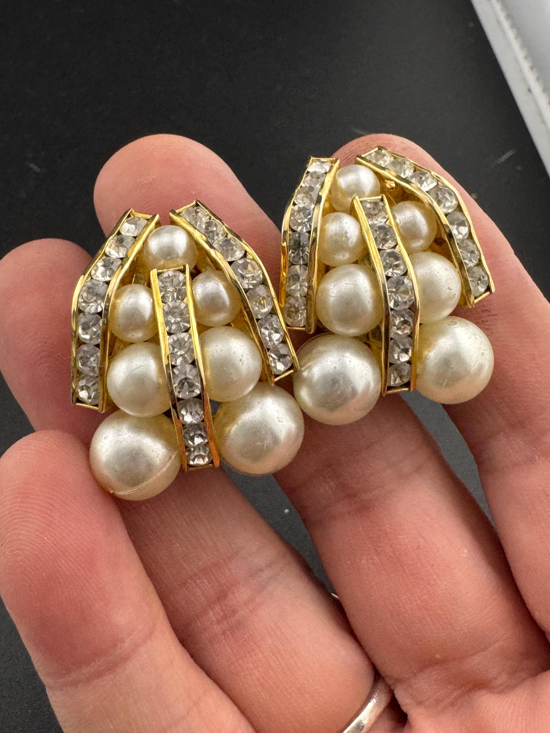 Vintage White Pearl channel set rhinestone ornate high end stud clip on Earrings