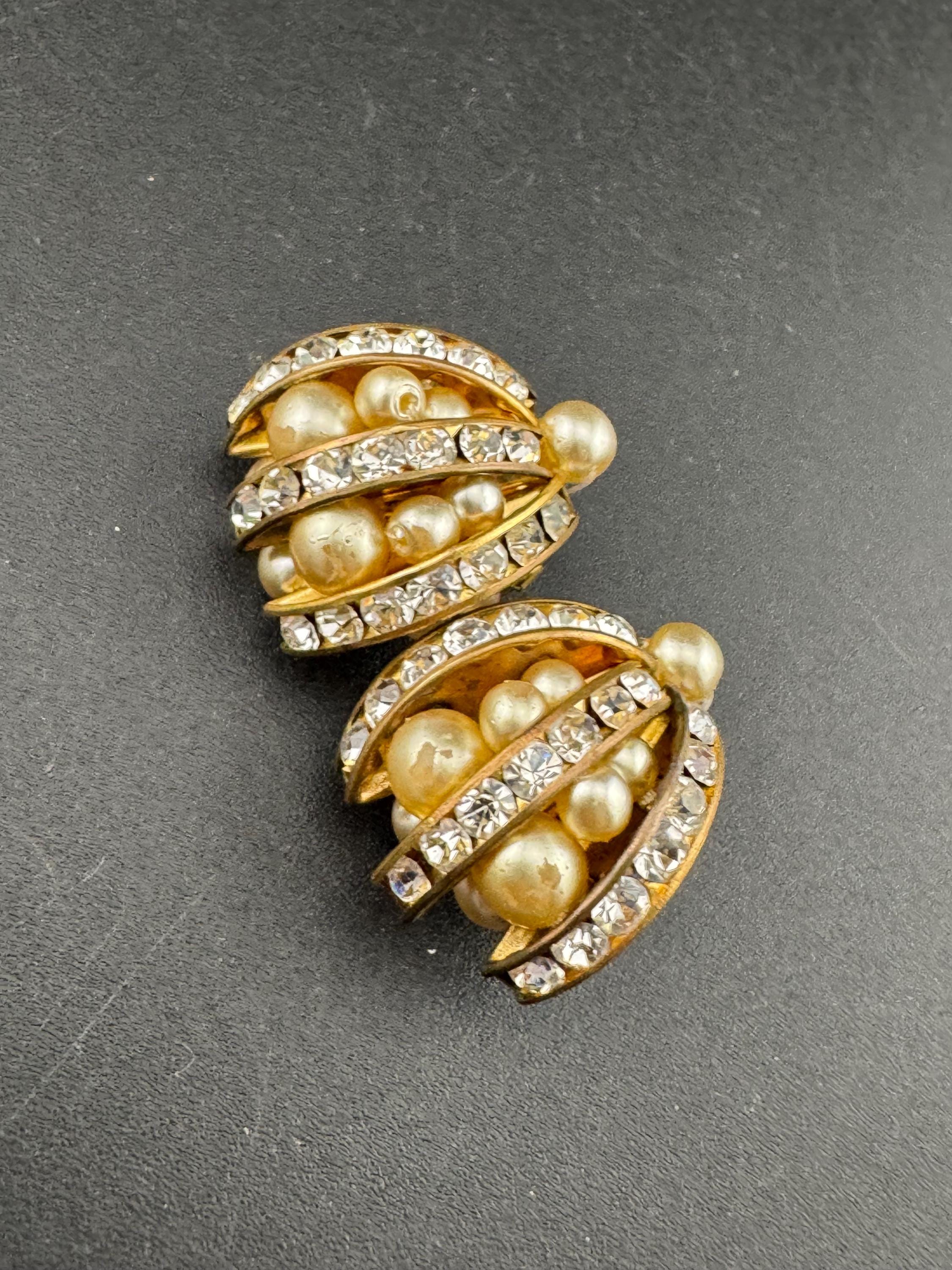 Vintage White Pearl channel set rhinestone ornate high end stud clip on Earrings