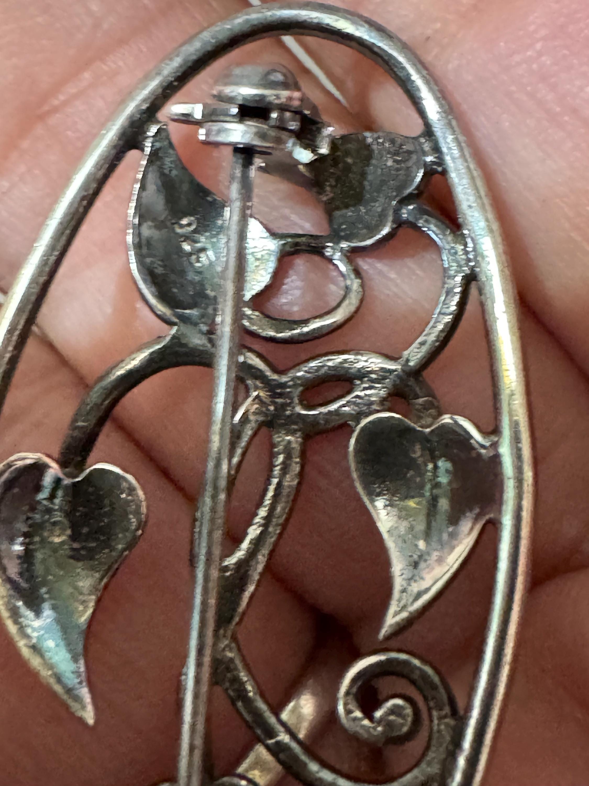 Modernist Sterling 925 Silver art nouveau style floral Brooch 5.9 grams 4cm