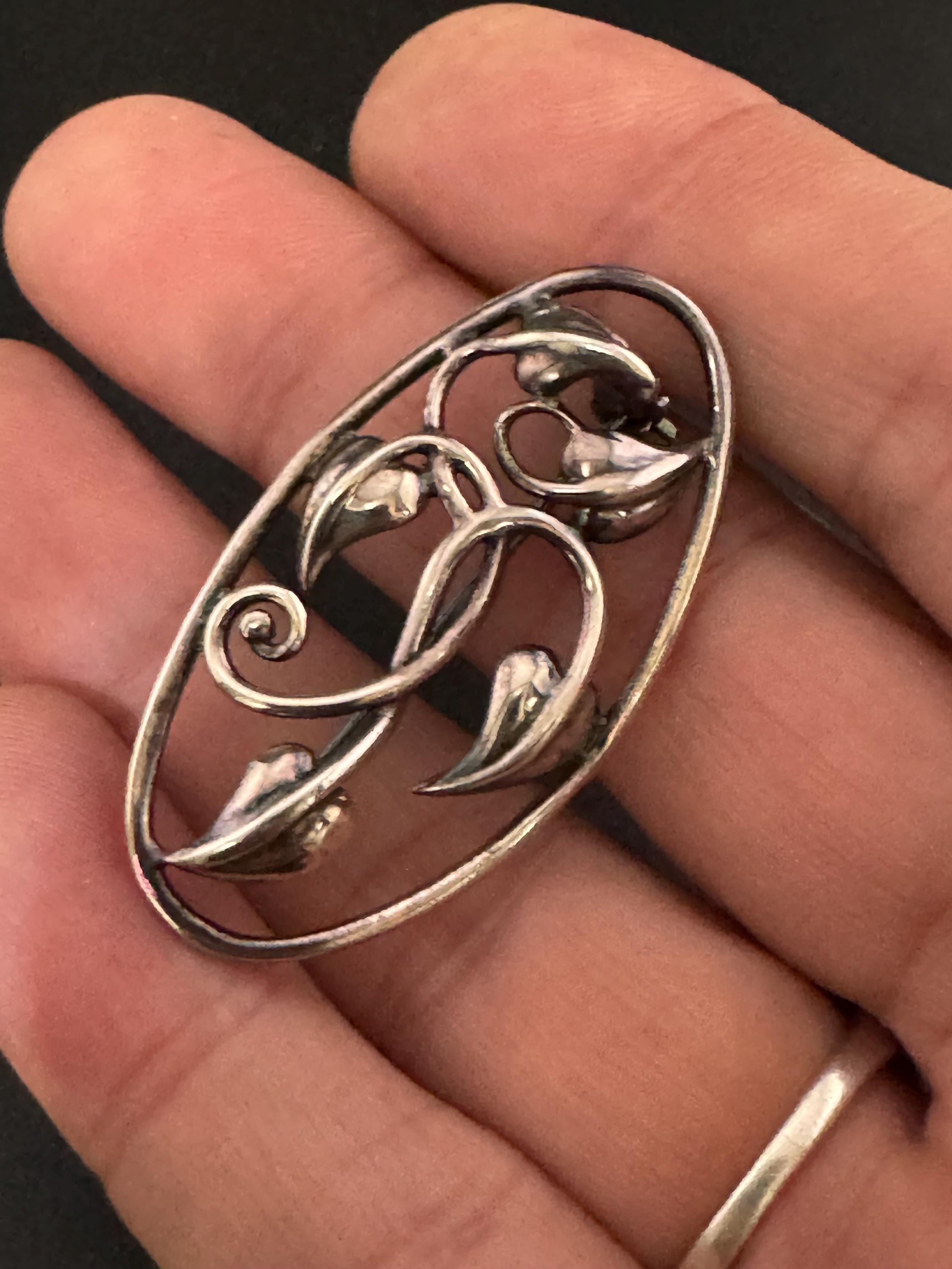 Modernist Sterling 925 Silver art nouveau style floral Brooch 5.9 grams 4cm