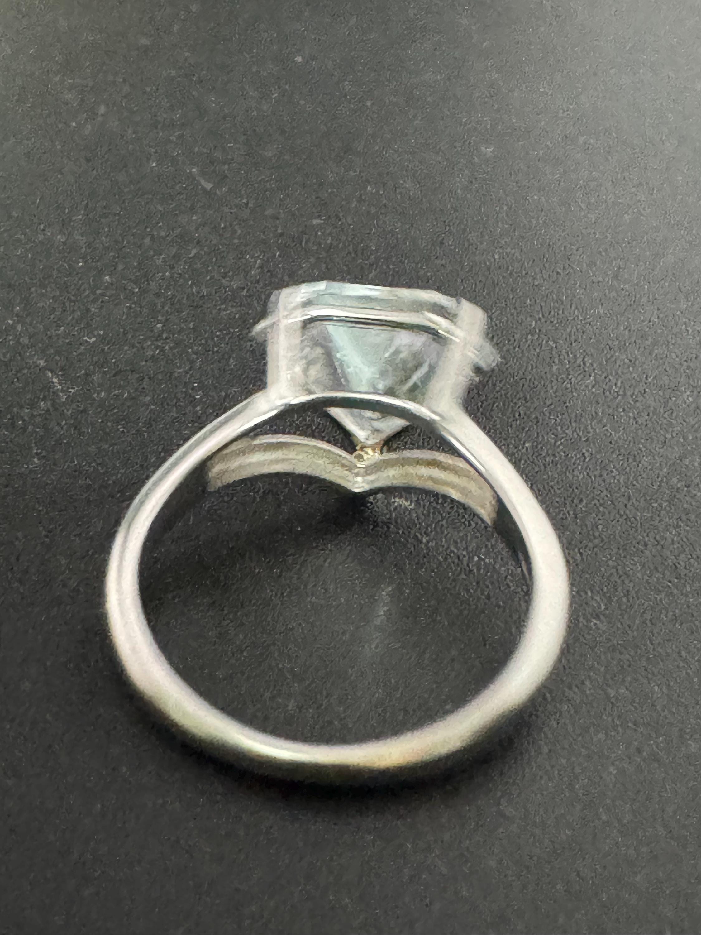 Size M 925 sterling silver clear gemstone gem set dress ring 2.6 grams