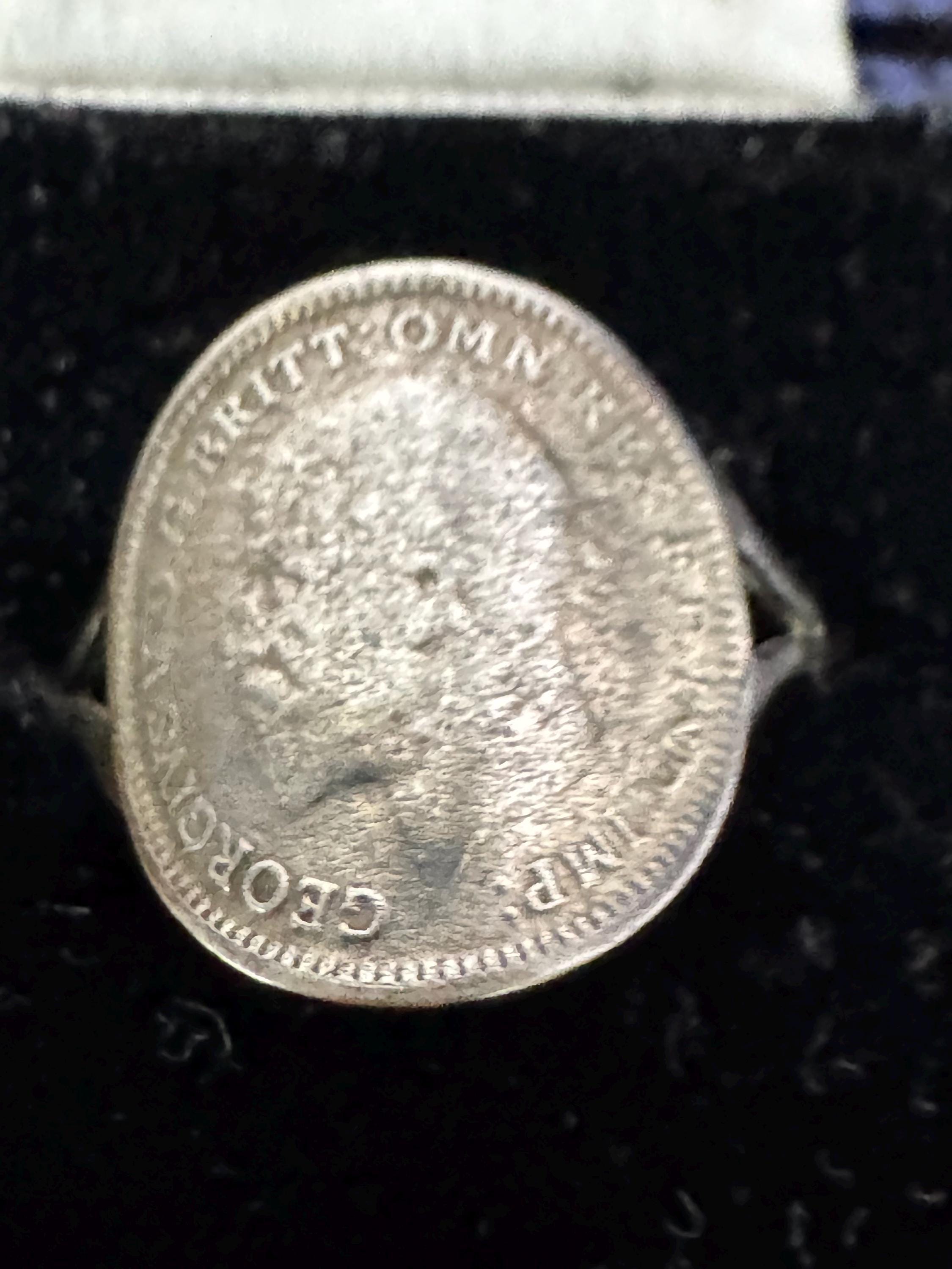 Size O Vintage antique George coin ring 925 sterling silver 2 grams