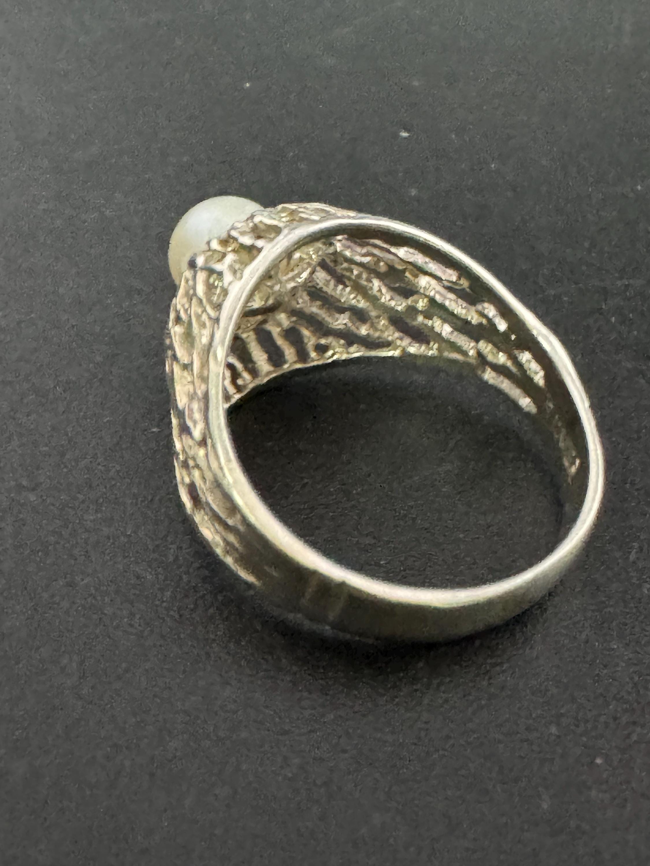 1970s SIZE L 925 Sterling silver ladies genuine pearl brutalist cocktail dress ring statement