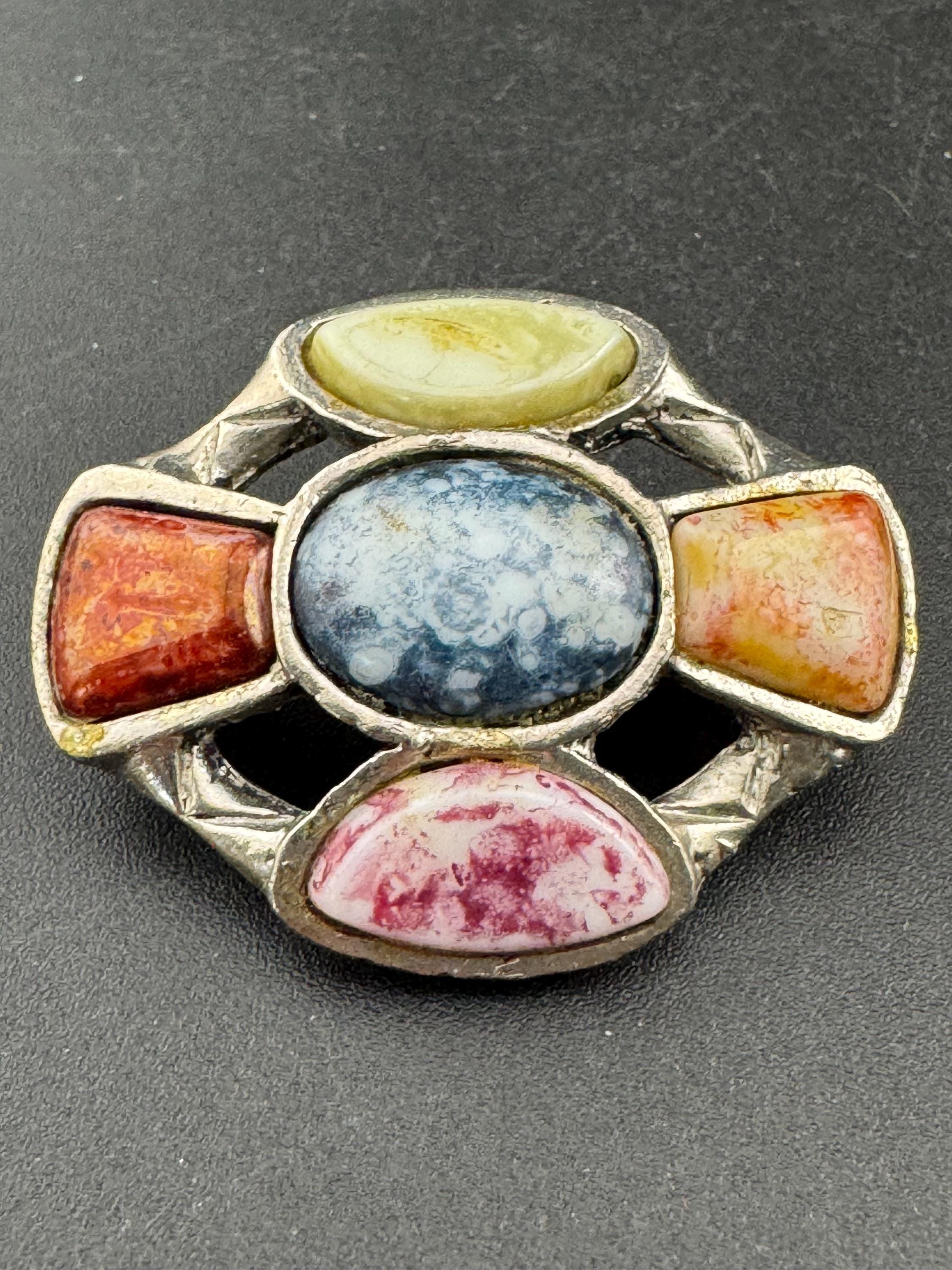 Vintage silver tone Scottish faux agate pebble glass brooch